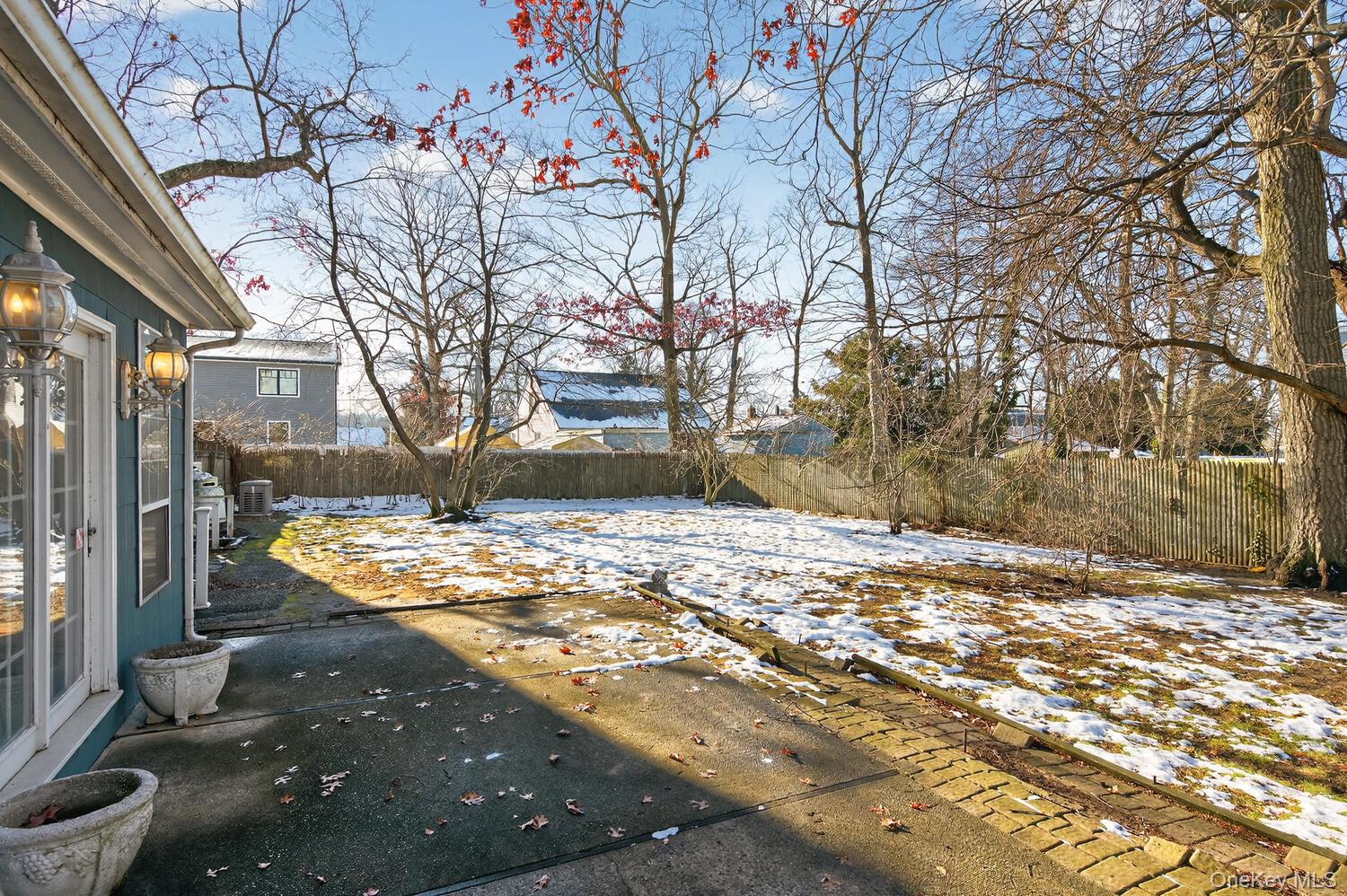 2 Kirkup Street, Bay Shore, NY 11706