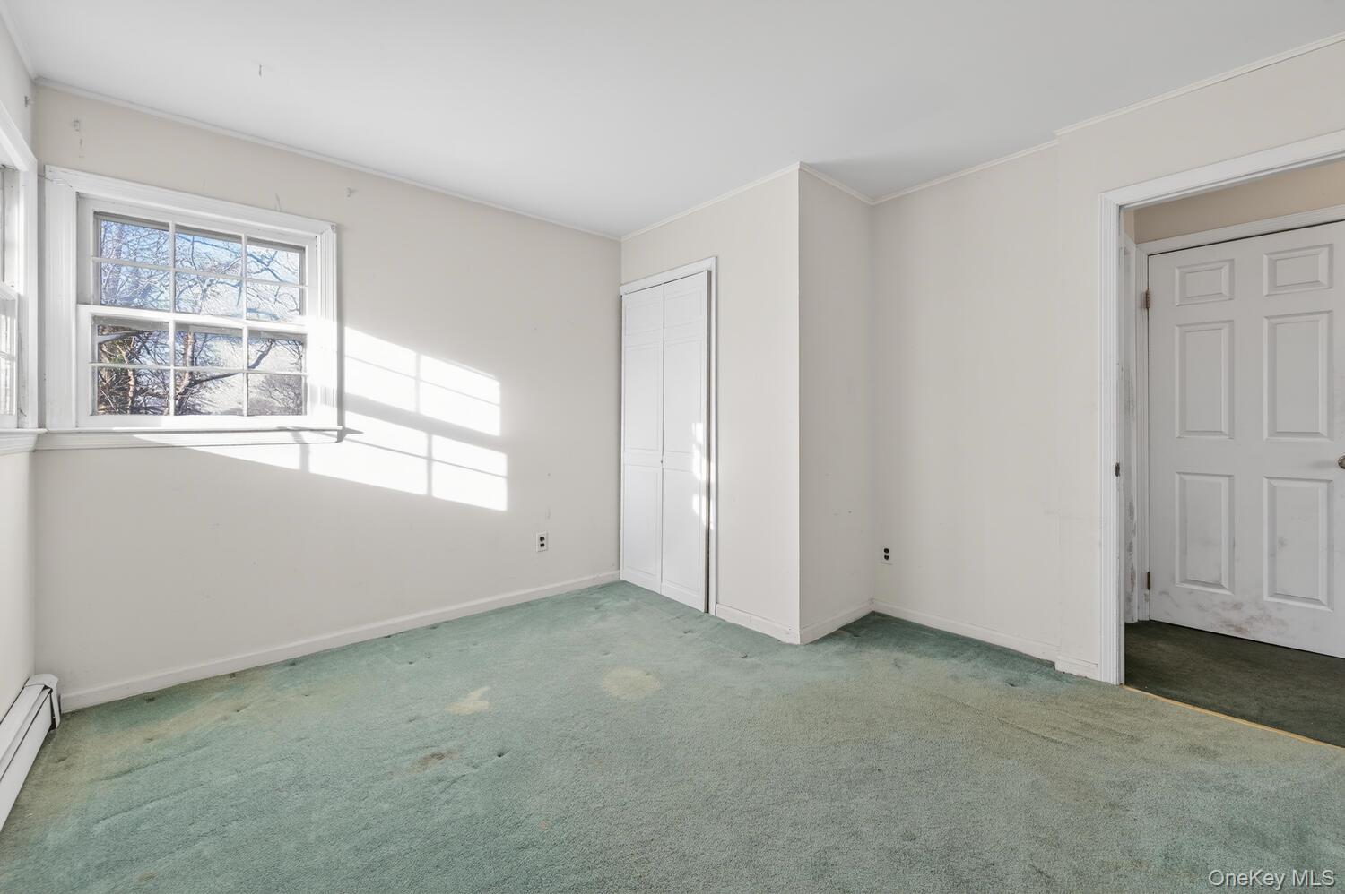 2 Kirkup Street, Bay Shore, NY 11706