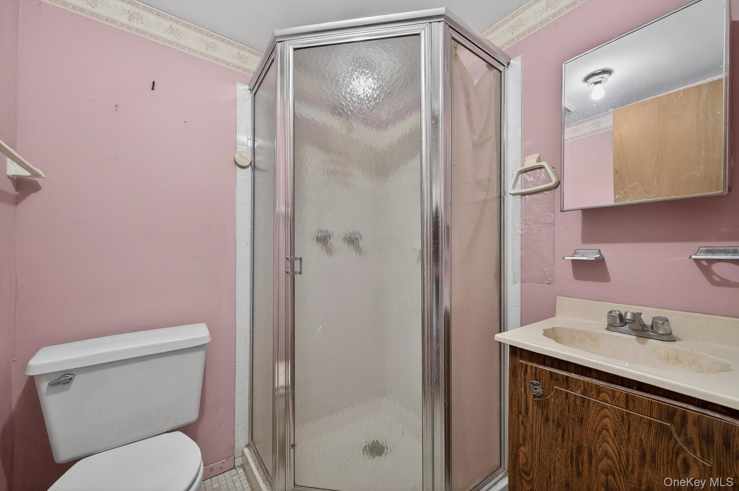 2 Kirkup Street, Bay Shore, NY 11706