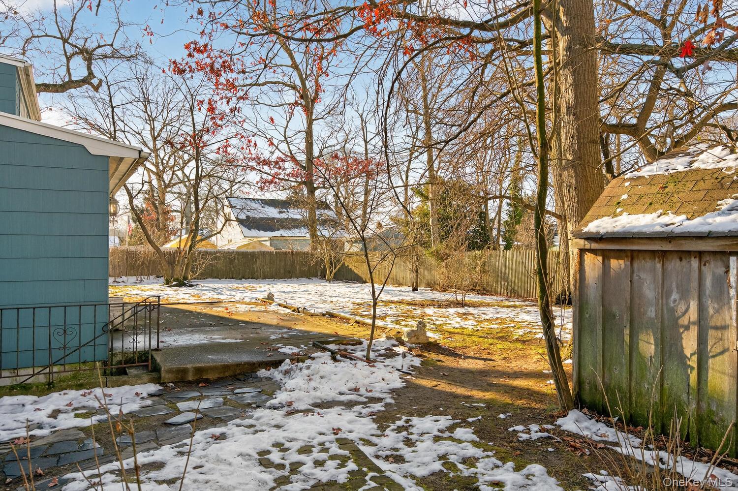 2 Kirkup Street, Bay Shore, NY 11706