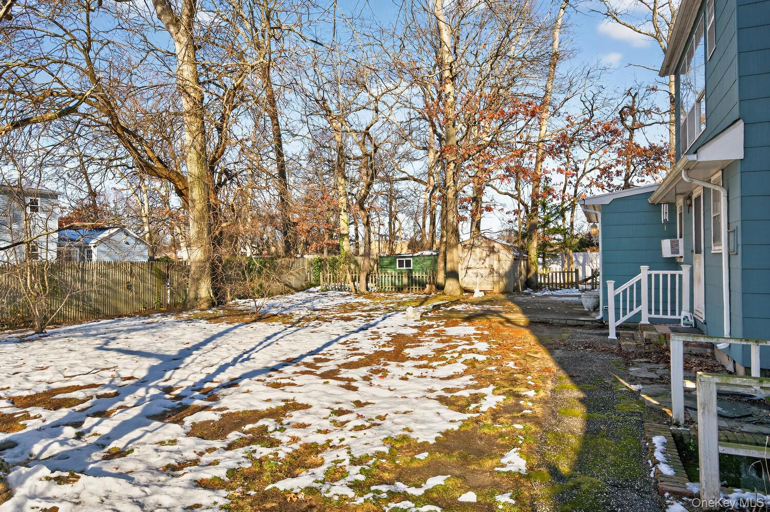 2 Kirkup Street, Bay Shore, NY 11706