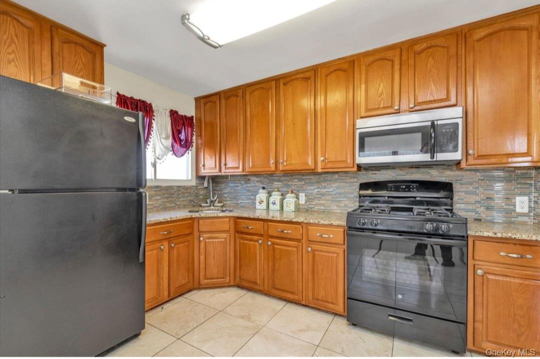 14746 223rd Street, Springfield Gardens, NY 11413