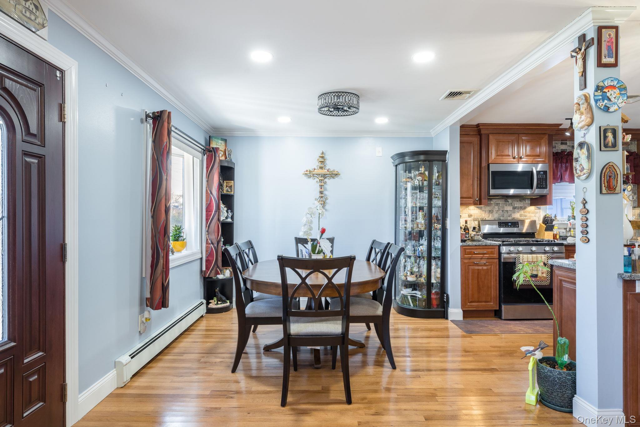 69 Harriet Avenue, Hempstead, NY 11550