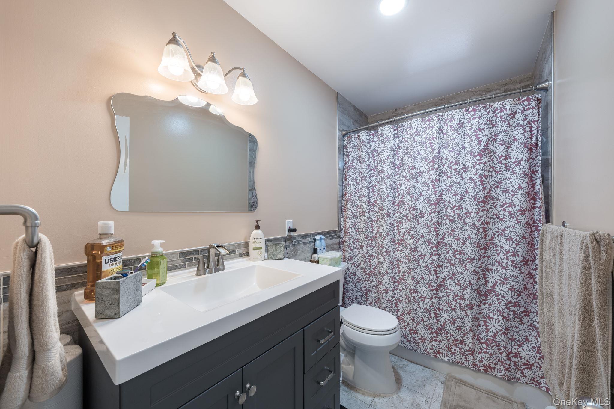 69 Harriet Avenue, Hempstead, NY 11550