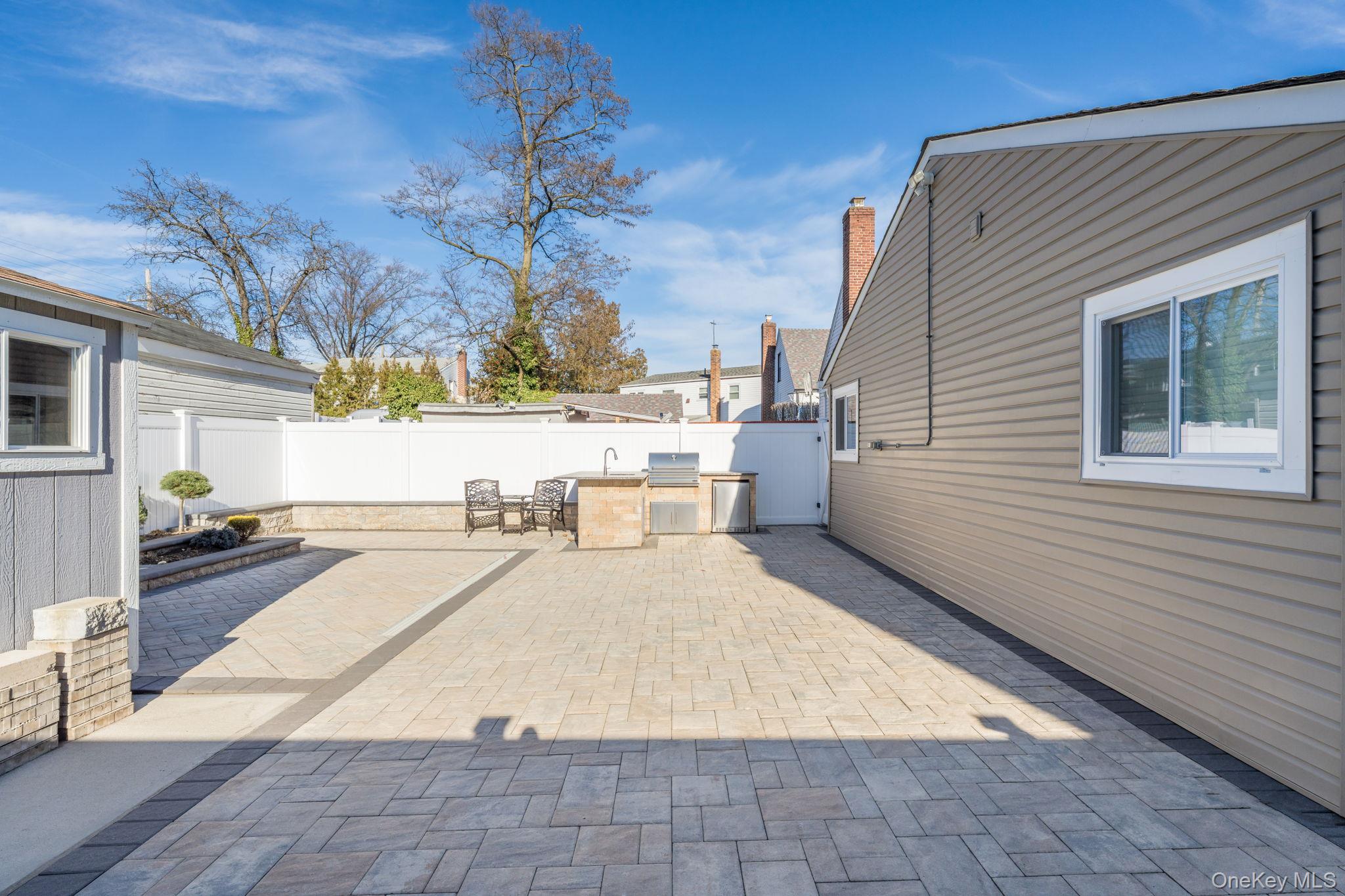 69 Harriet Avenue, Hempstead, NY 11550