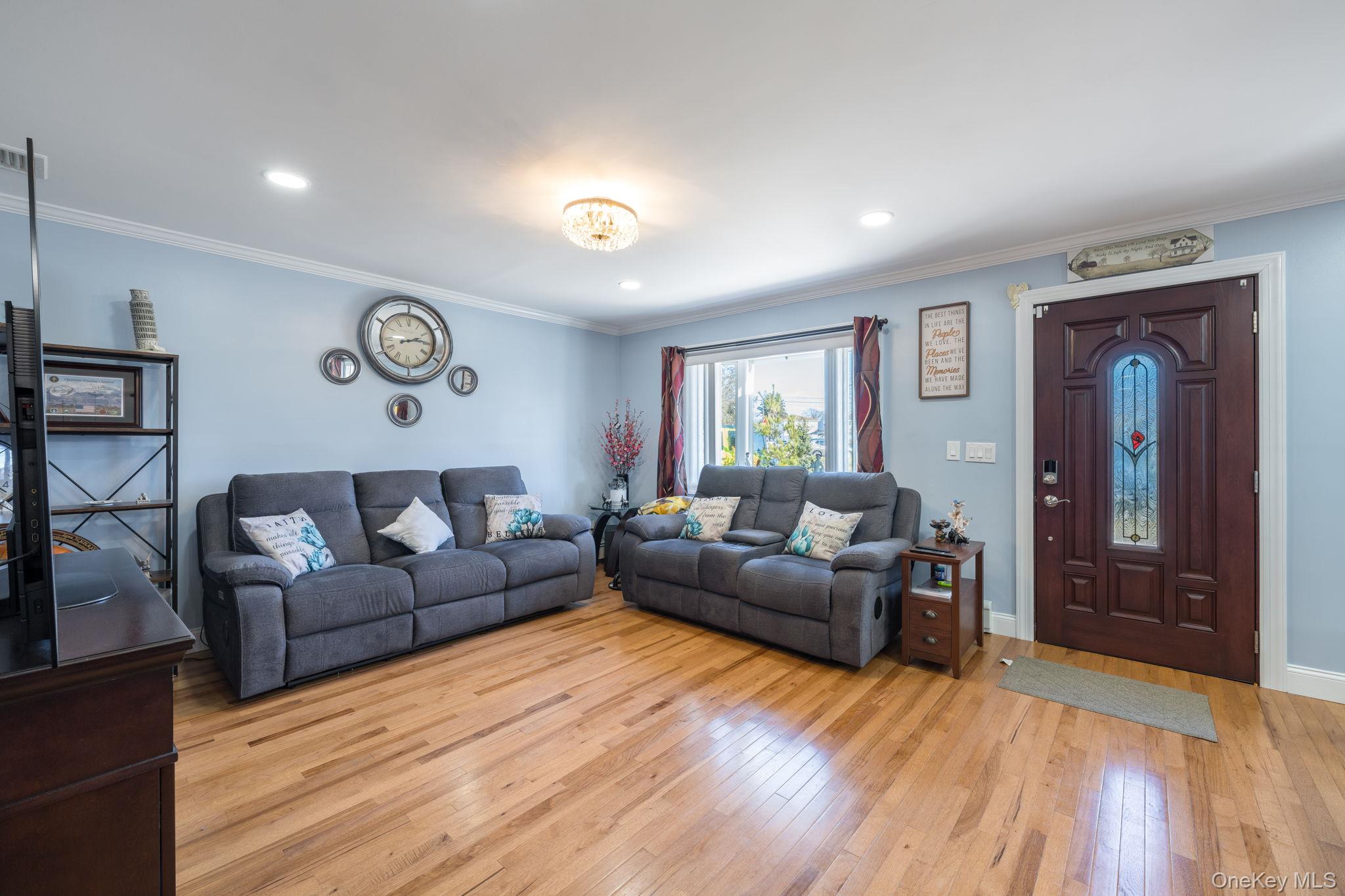 69 Harriet Avenue, Hempstead, NY 11550