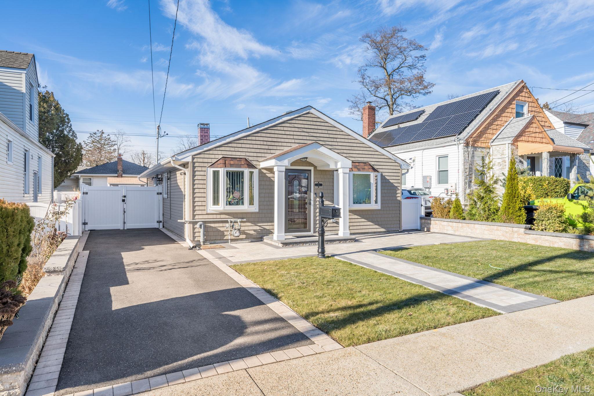 69 Harriet Avenue, Hempstead, NY 11550