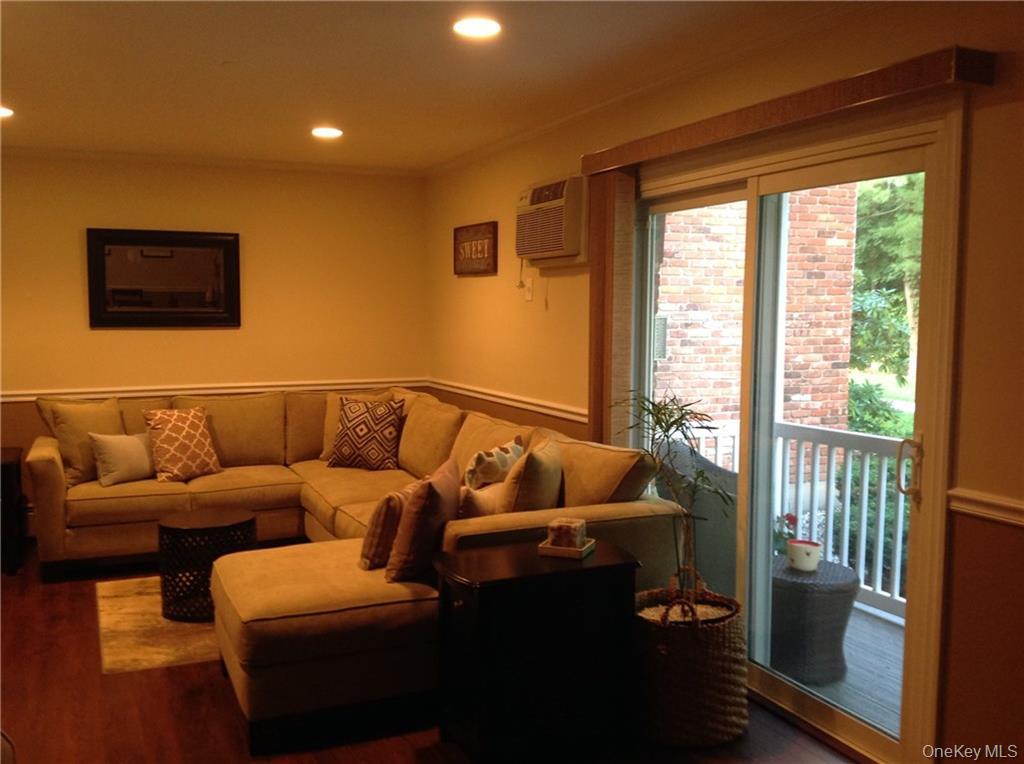 144 Doxbury Lane, Suffern, NY 10901