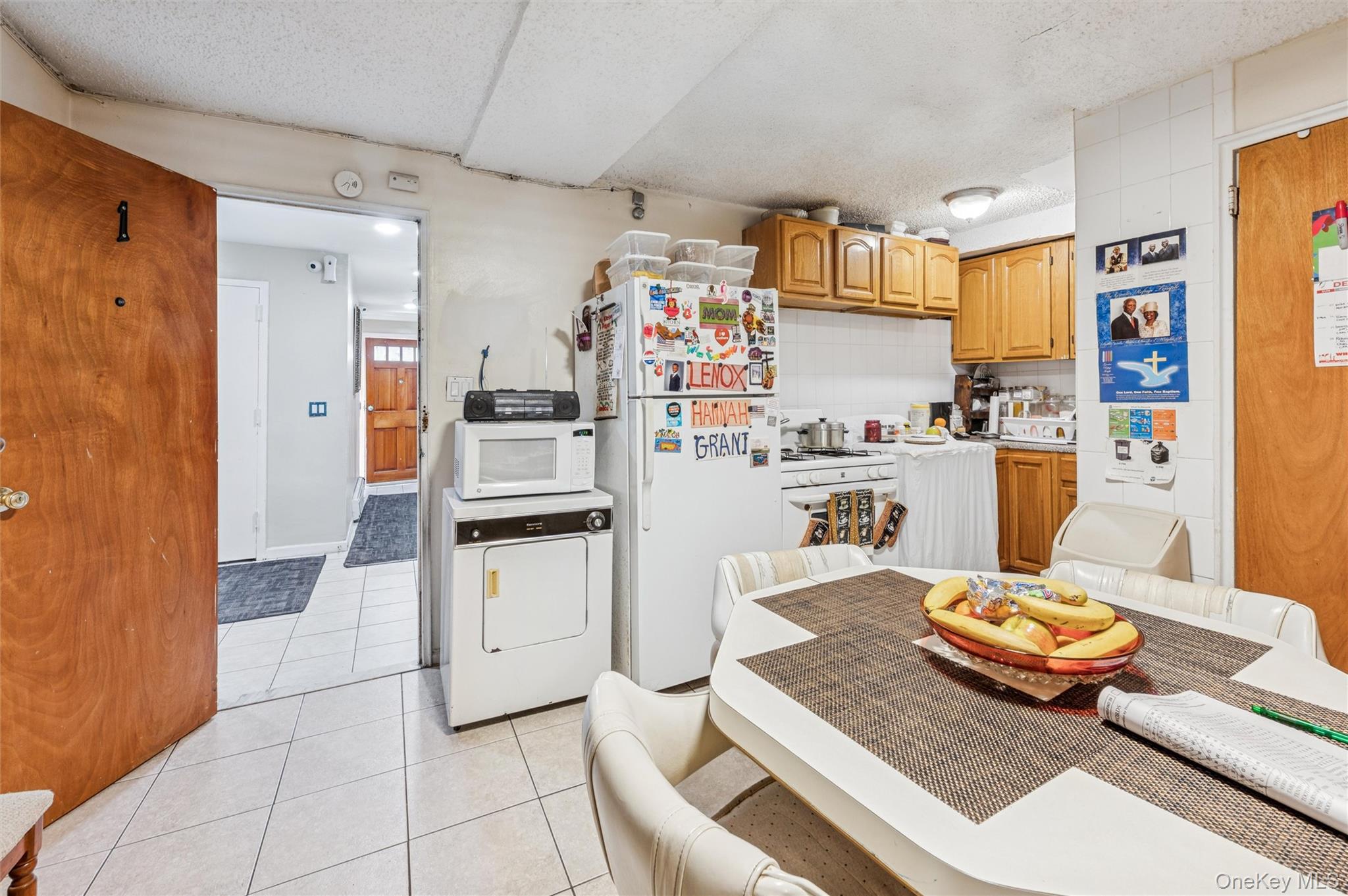 945 E 228th Street, Bronx, NY 10466