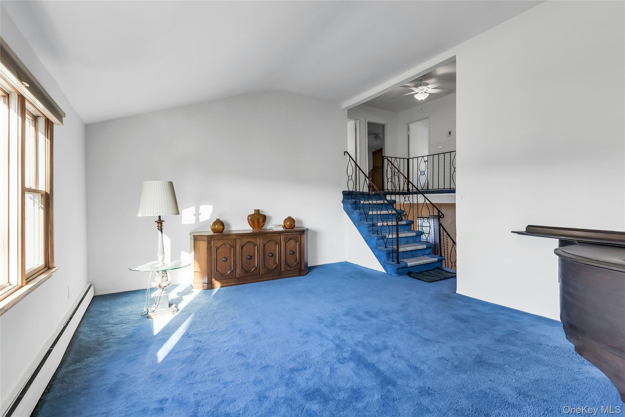 30 Glacier Drive, Smithtown, NY 11787