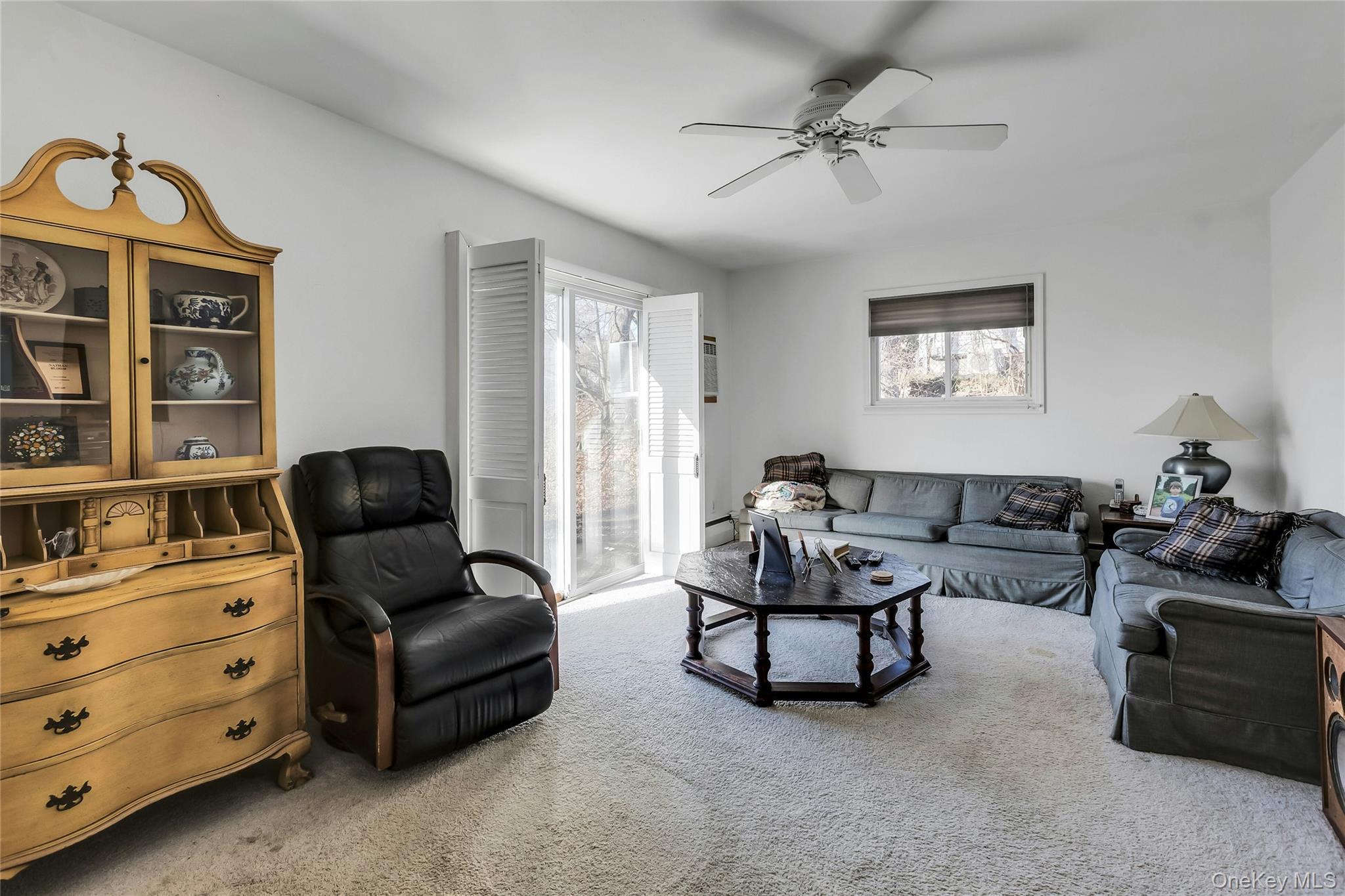 30 Glacier Drive, Smithtown, NY 11787