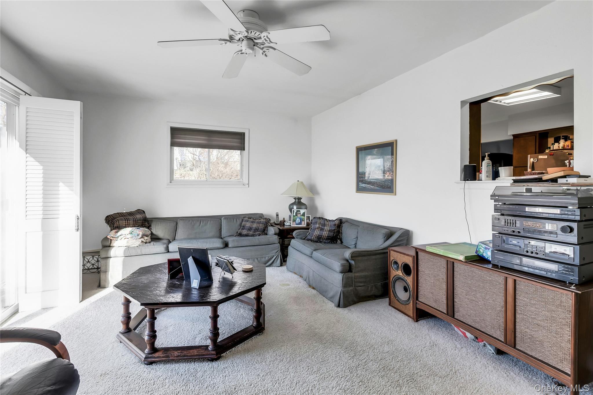 30 Glacier Drive, Smithtown, NY 11787