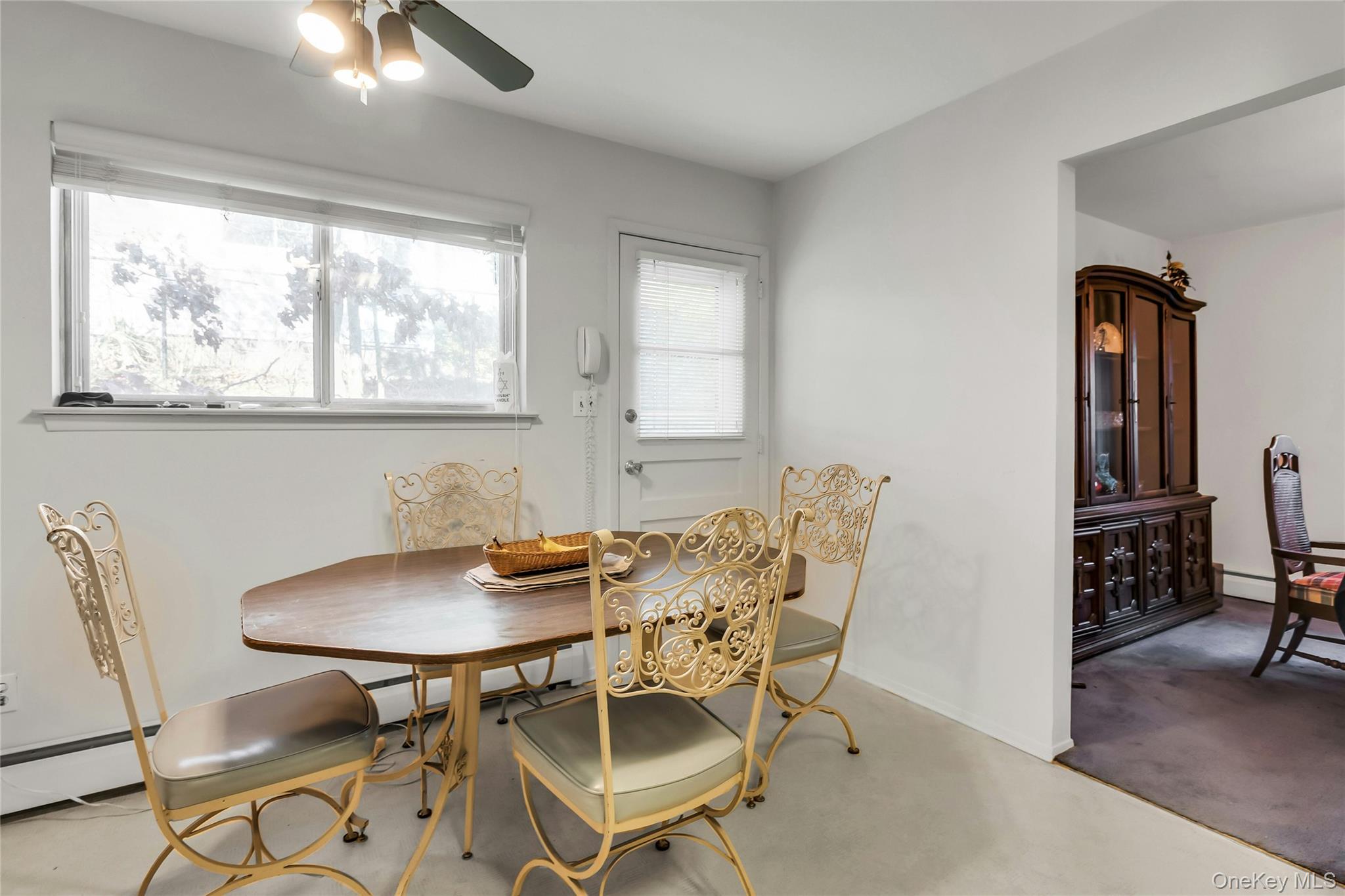 30 Glacier Drive, Smithtown, NY 11787