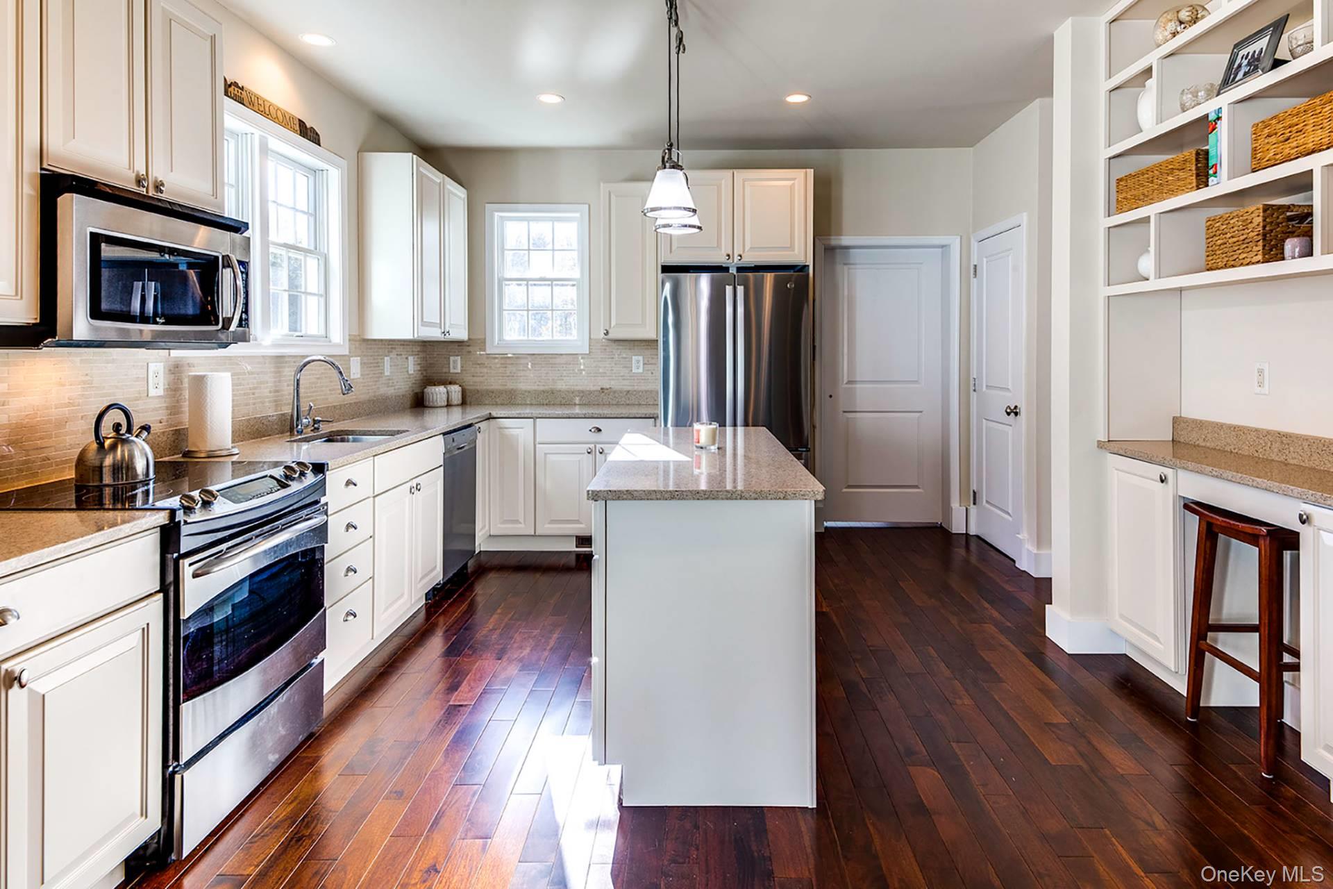 72 Long Lane, East Hampton, NY 11937