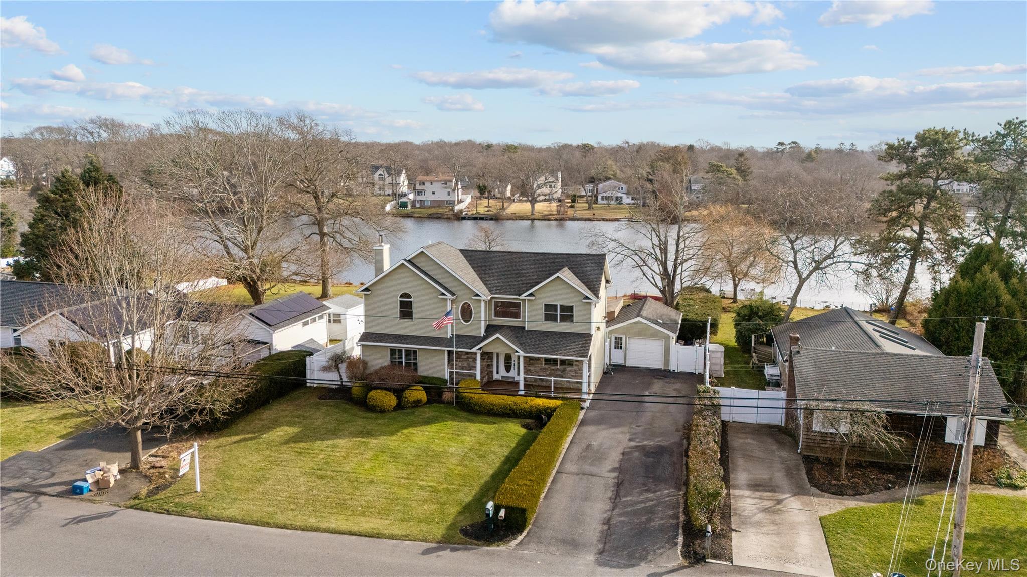 85 S Dunton Avenue, East Patchogue, NY 11772