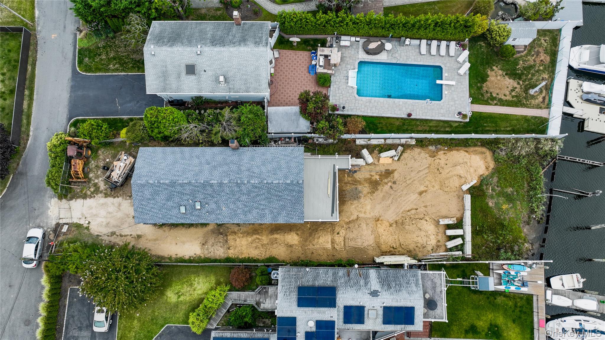 750 Shore Walk, Lindenhurst, NY 11757