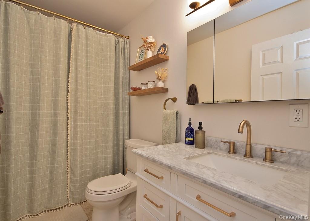 104 Mallard Way, Peekskill, NY 10566