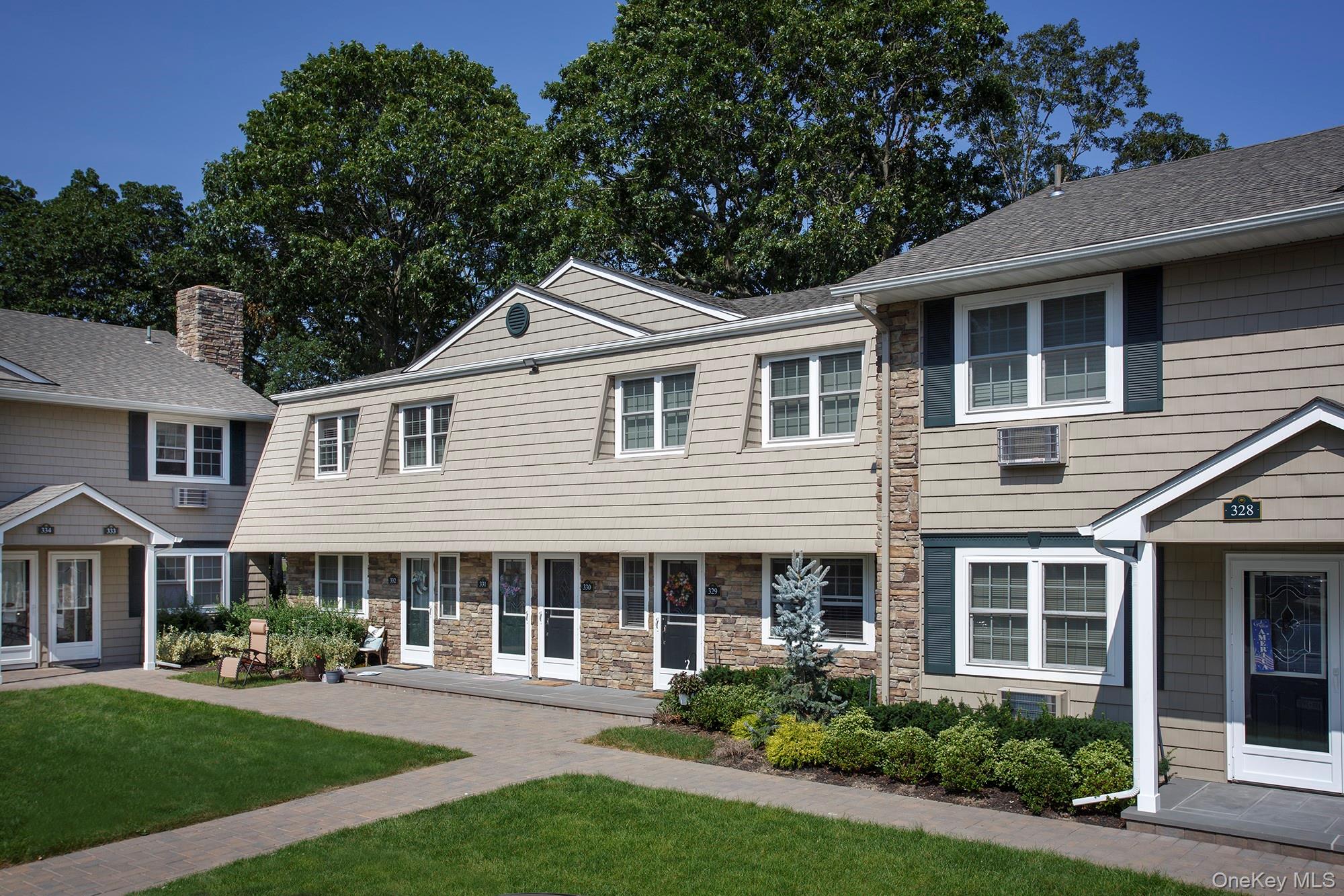 208 Terrace Road # T04208, Bayport, NY 11705