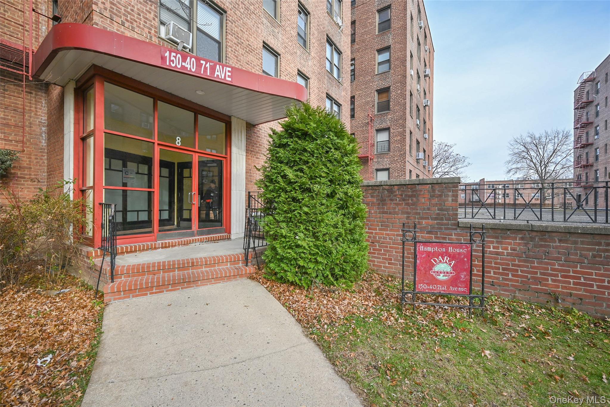 150-40 71 71 # 4G, Flushing, NY 11367
