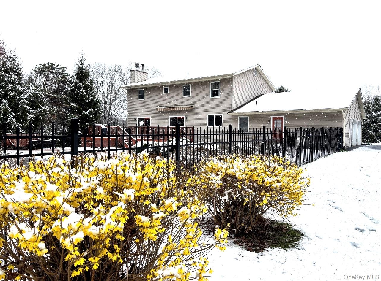 29 Deer Brook Drive, New Windsor, NY 12553