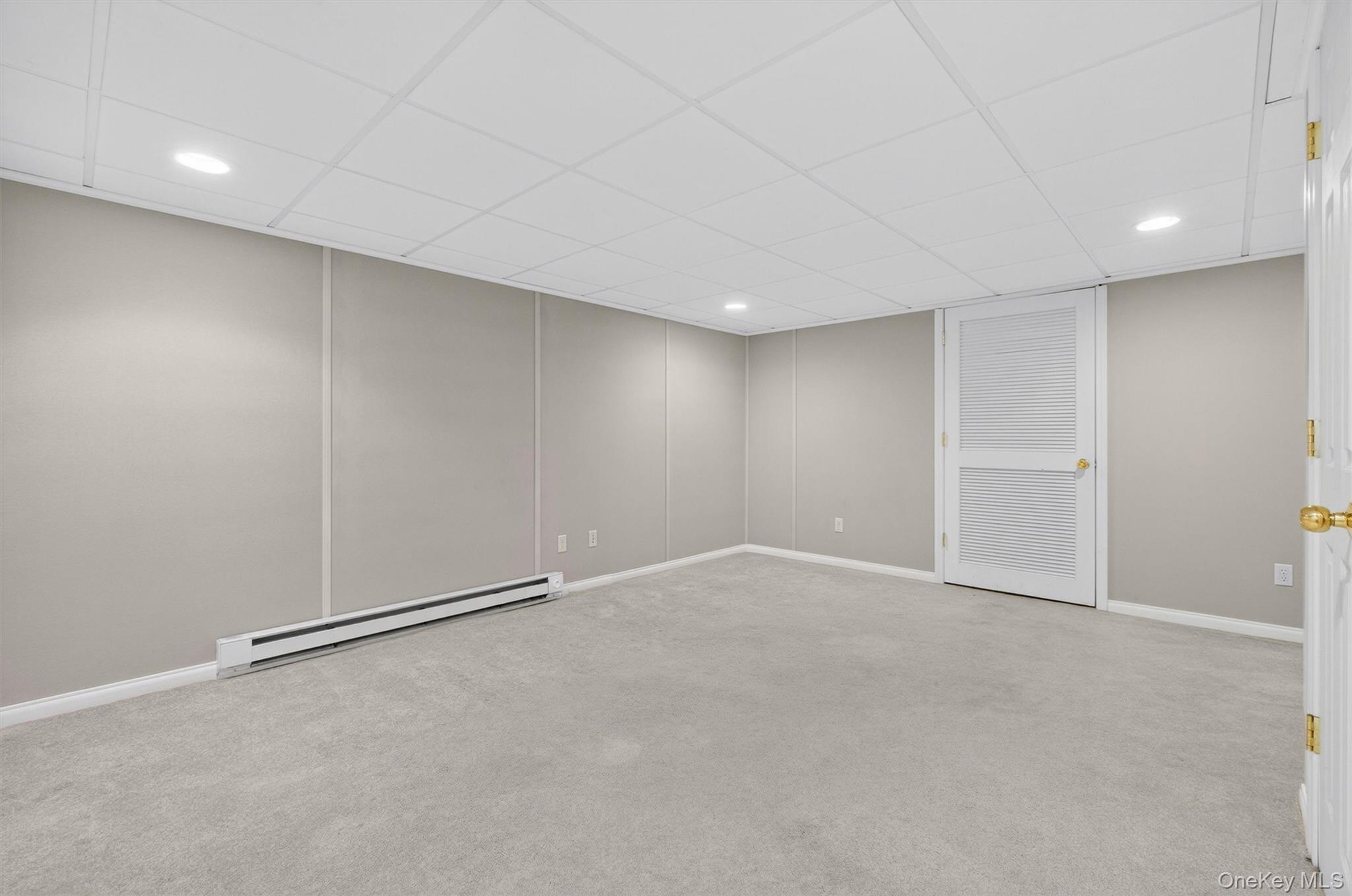 29 Deer Brook Drive, New Windsor, NY 12553