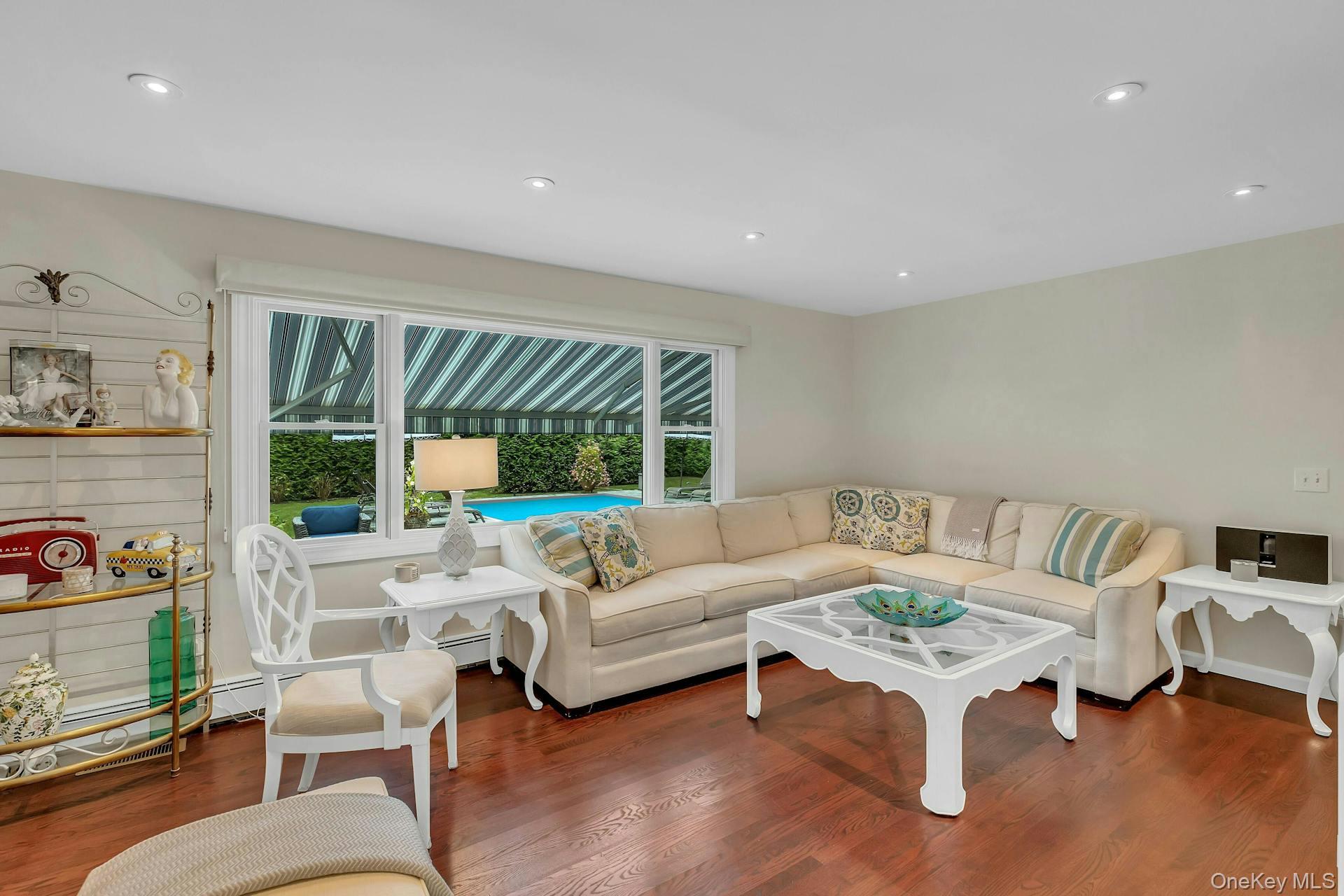 17 Lovell Road, Hampton Bays, NY 11946