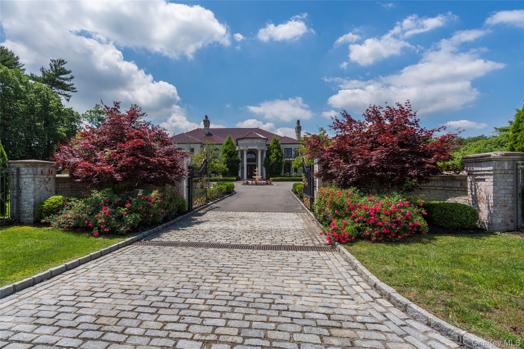 4 Valentines Farm Court, Old Brookville, NY 11545