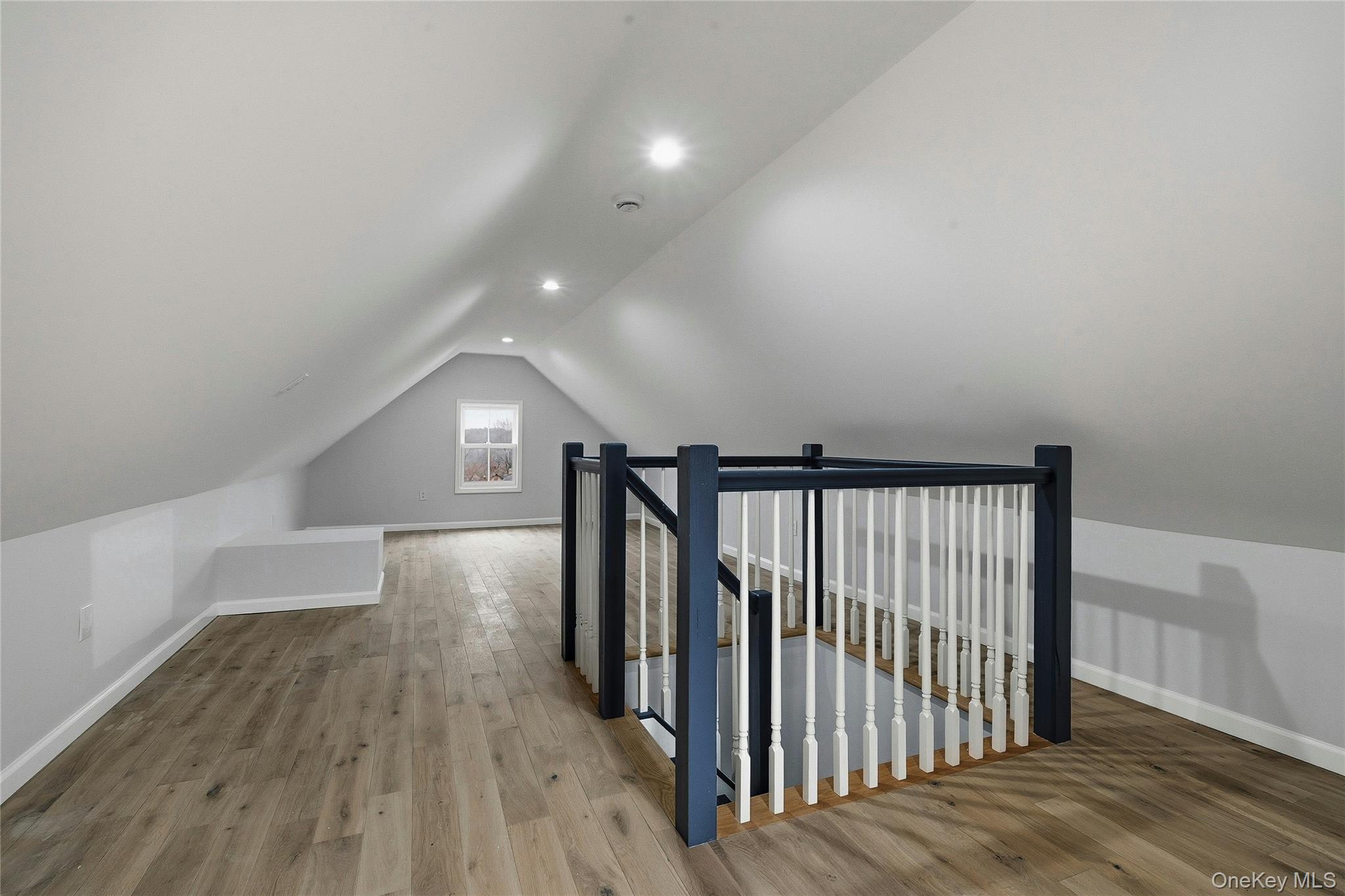 17 Tatterson Street, Roslyn, NY 11576