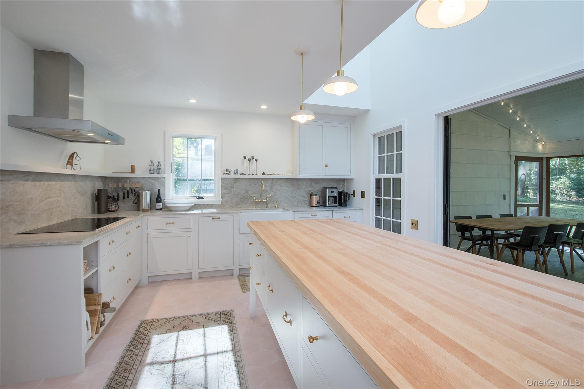 210 Robinson Lane, Peconic, NY 11958