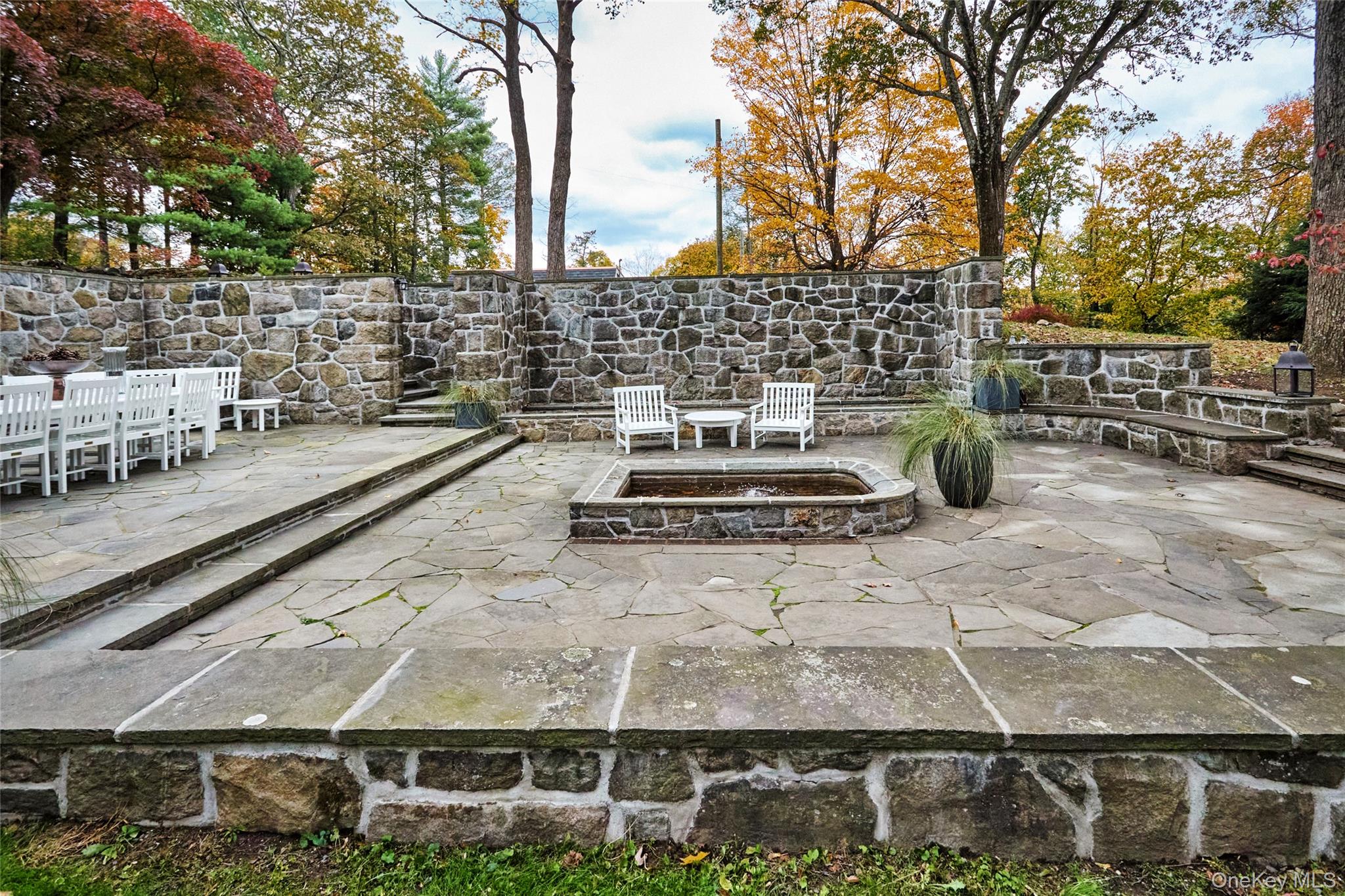 72 Lookout Road, Tuxedo Park, NY 10987