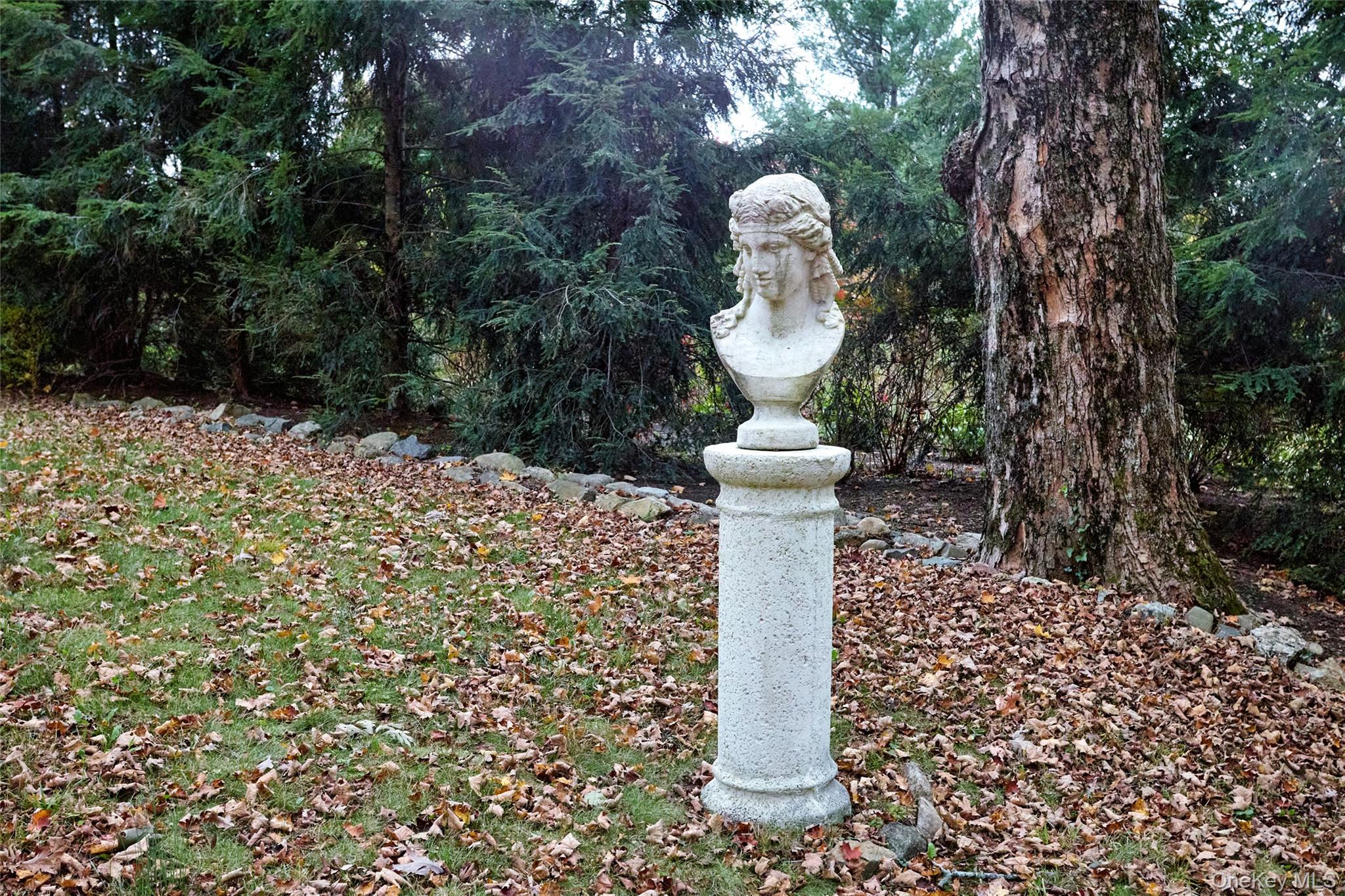 72 Lookout Road, Tuxedo Park, NY 10987