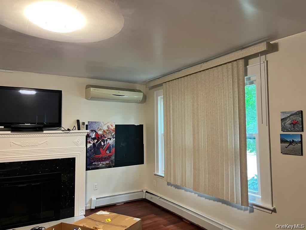 21 Nassau Road, Great Neck, NY 11021