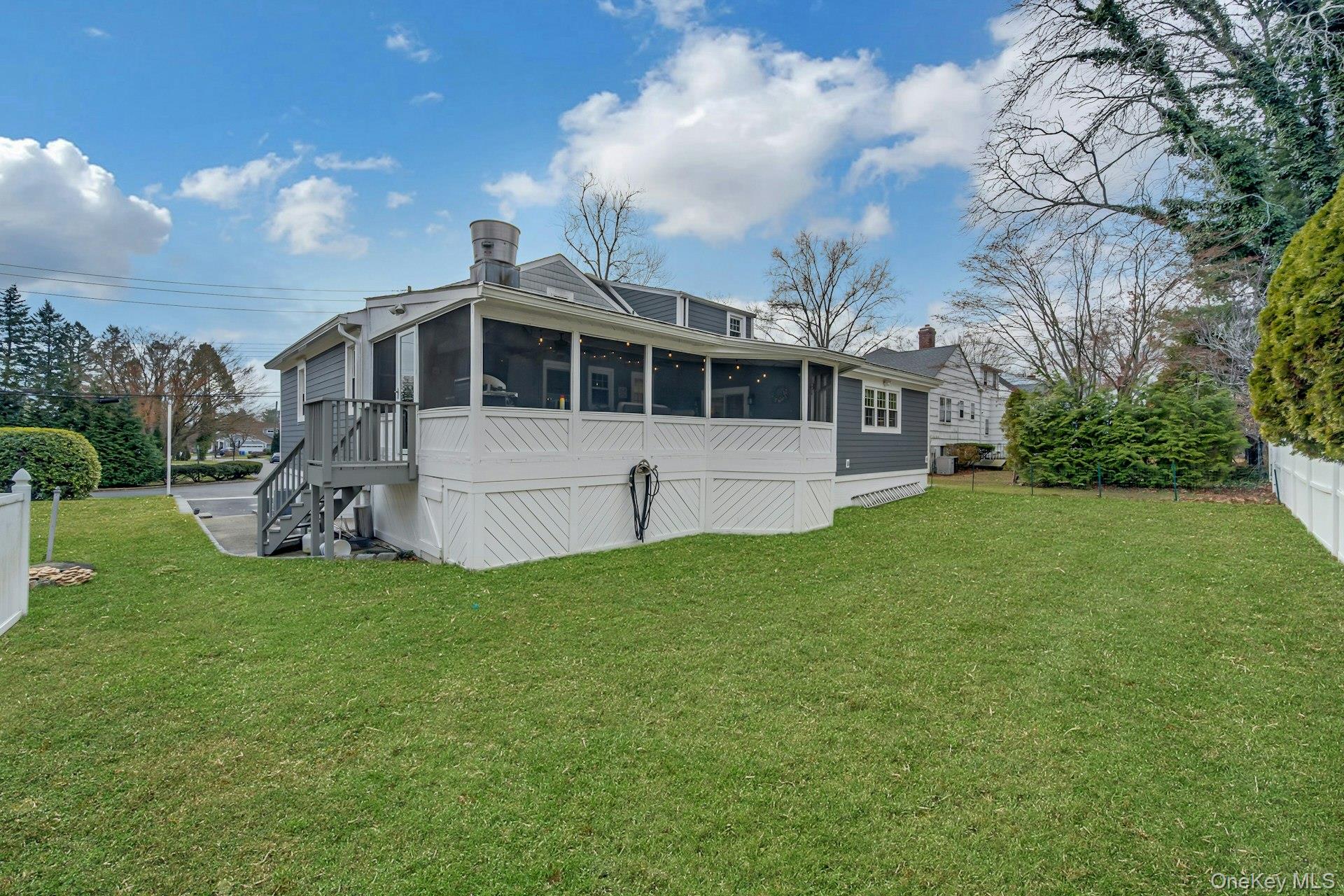 155 Hilburn Road, Scarsdale, NY 10583