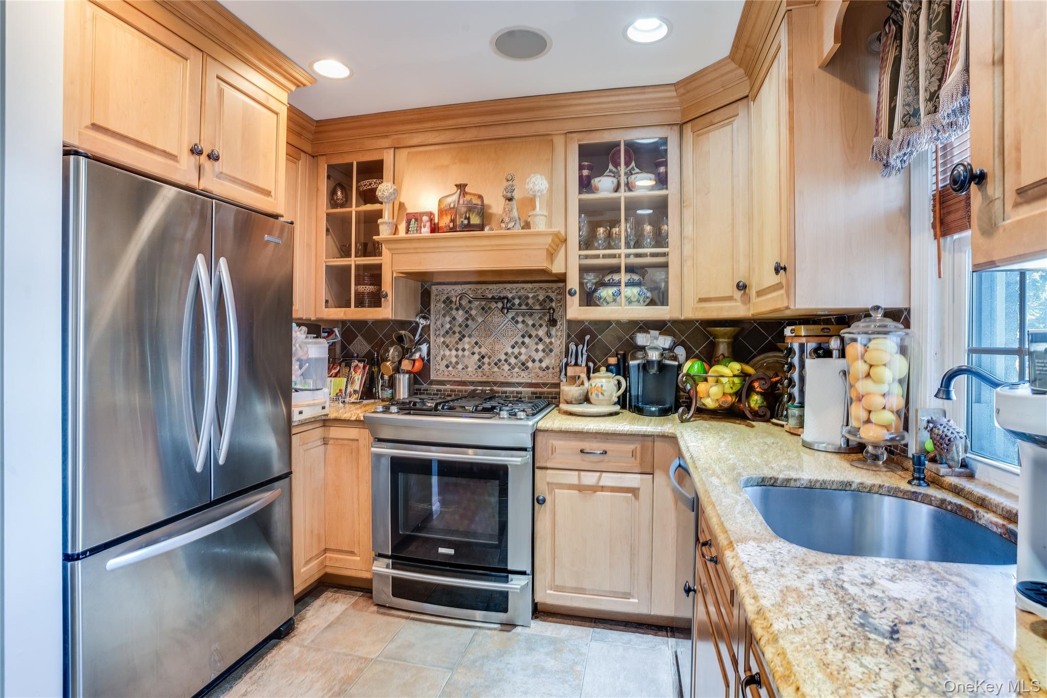 122 Hamilton Road Road, Hempstead, NY 11550