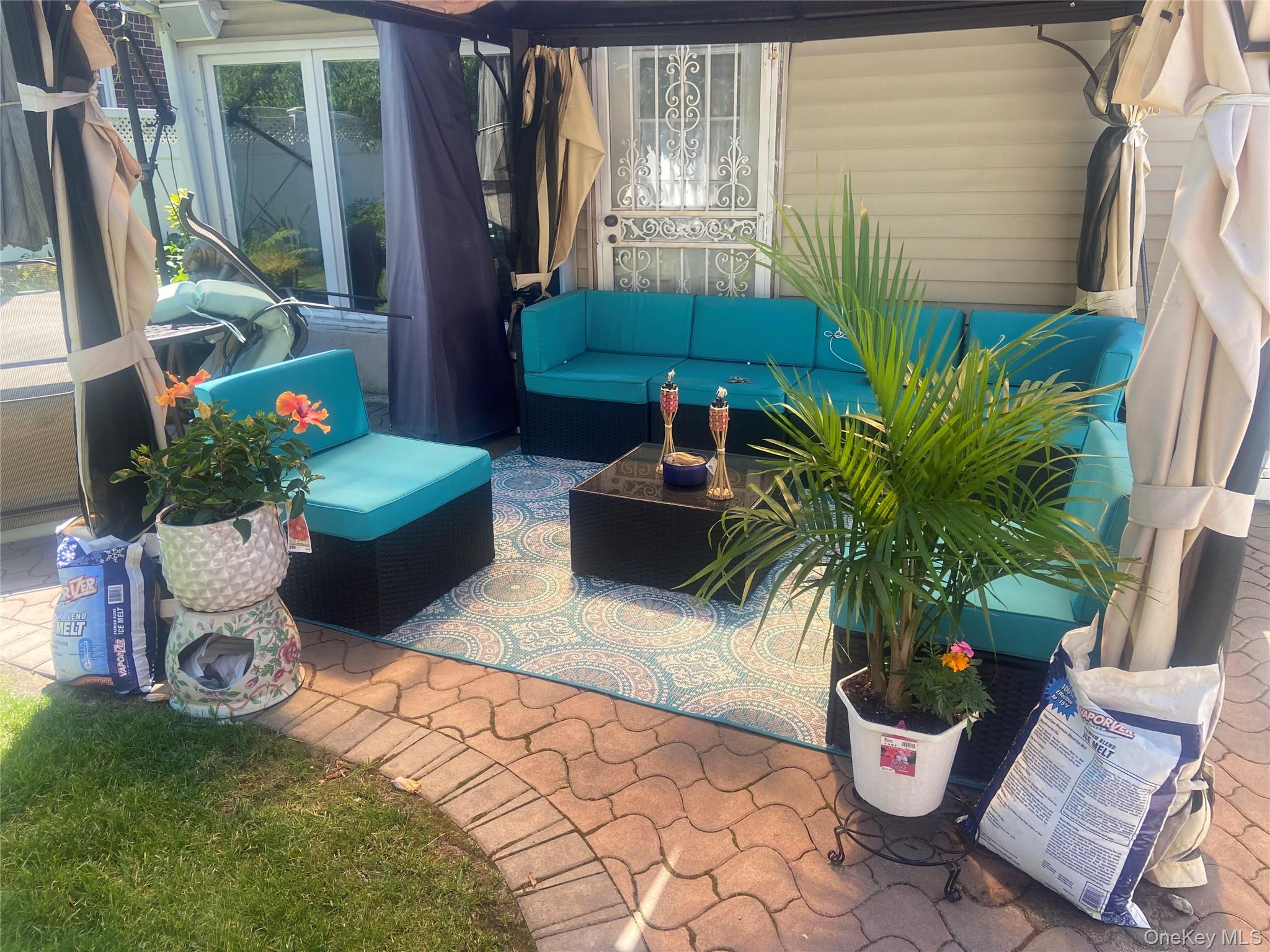 122 Hamilton Road, Hempstead, NY 11550