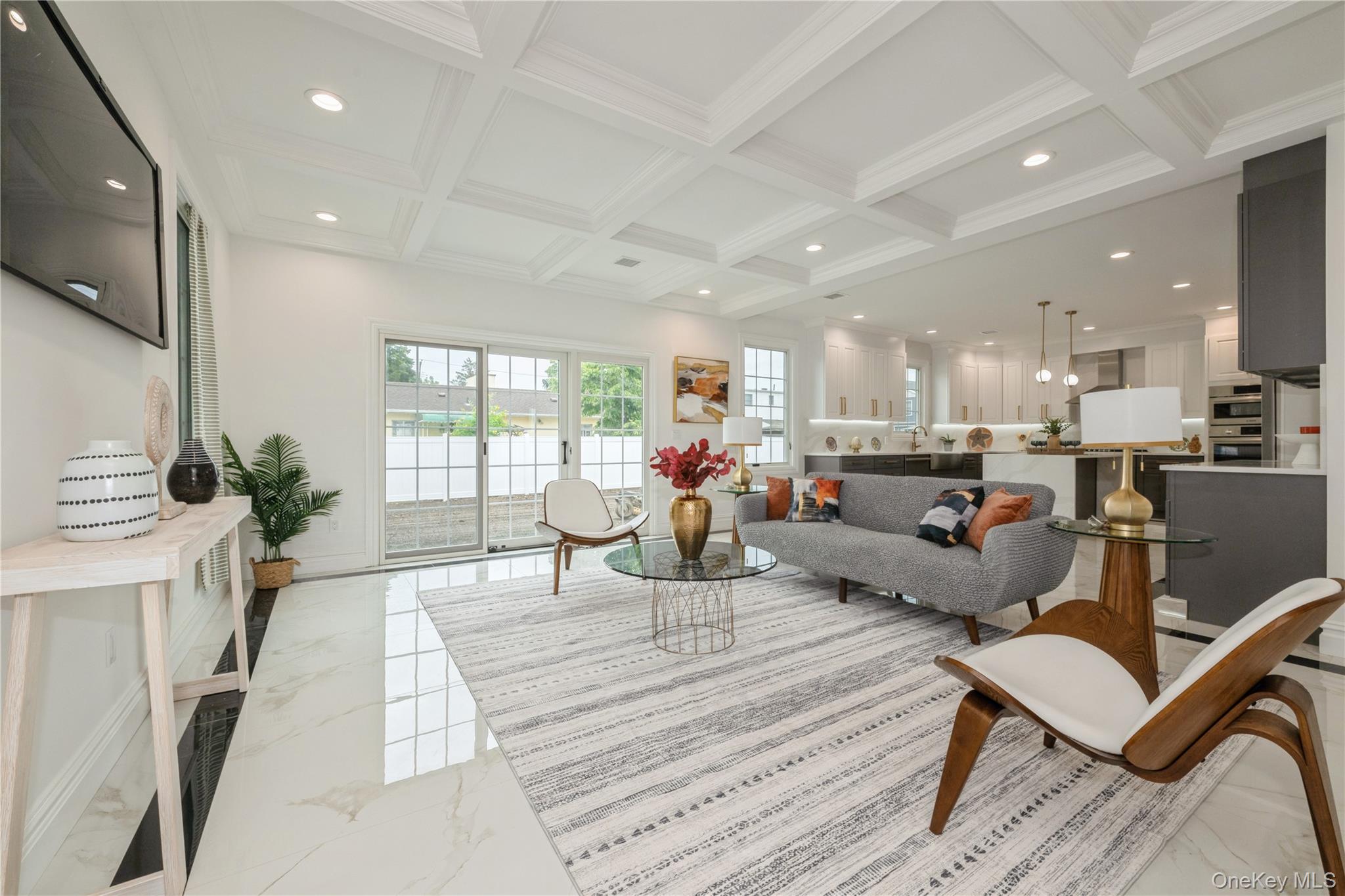 17 East Avenue, Hicksville, NY 11801