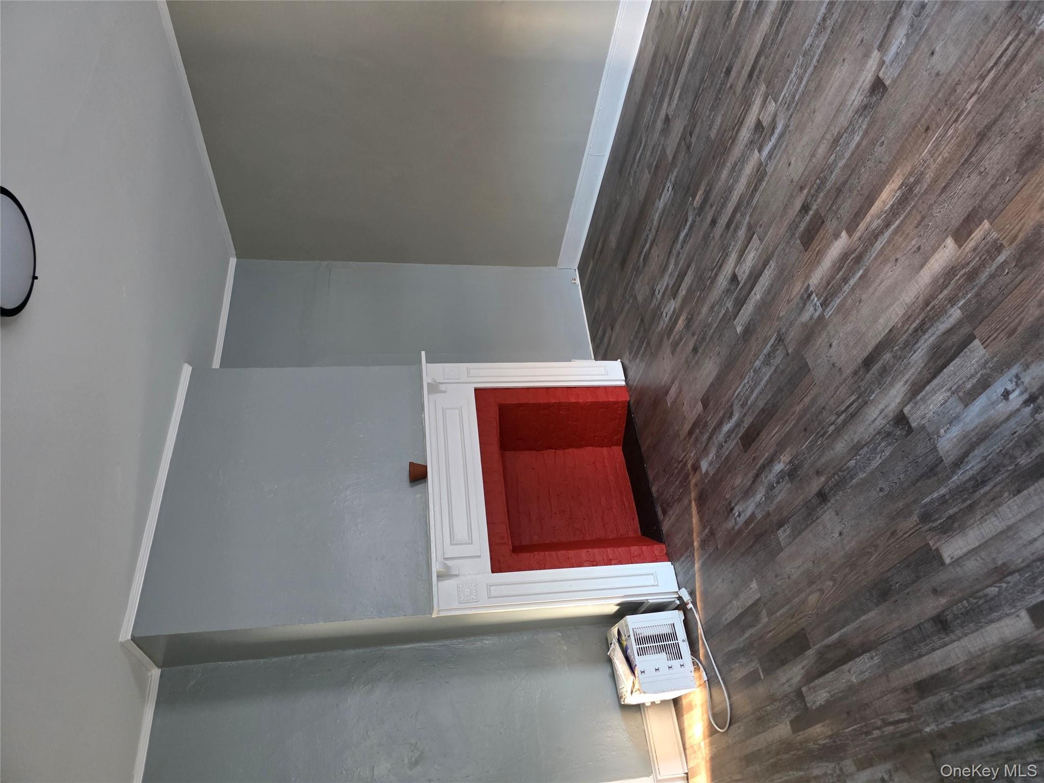 18 Davis Street, Poughkeepsie, NY 12601