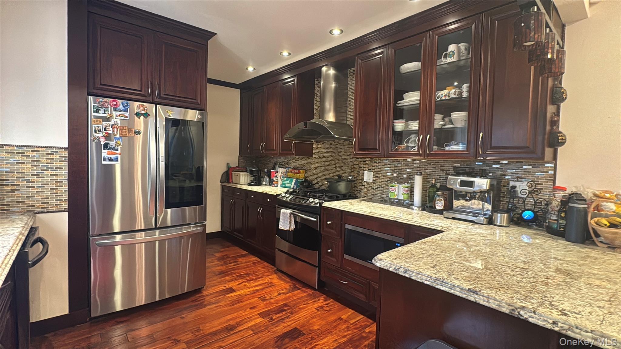 4020 249th Street, Little Neck, NY 11363