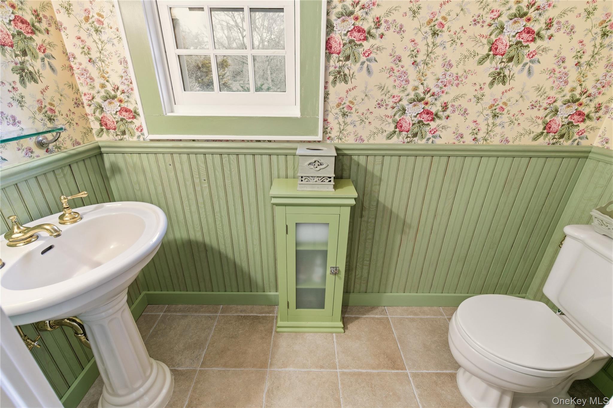 104 Fort Hill Road, Huntington, NY 11743