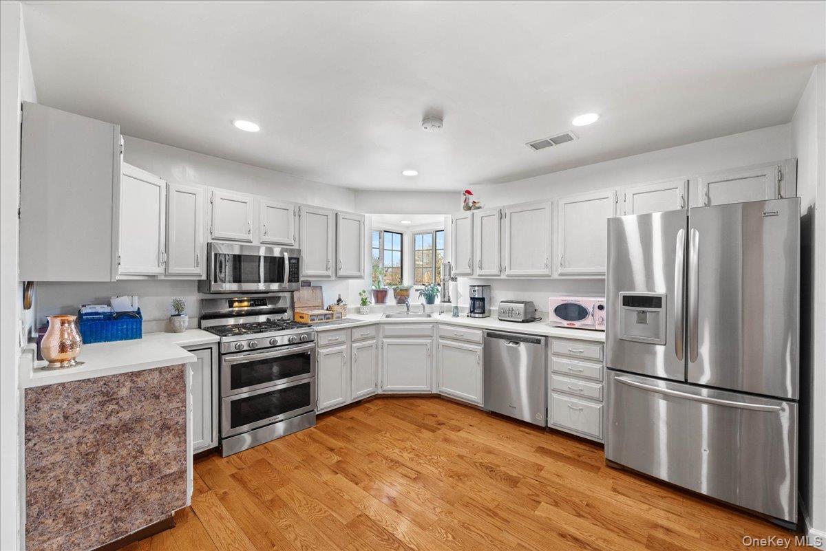 3 Magnolia Lane, Warwick, NY 10990