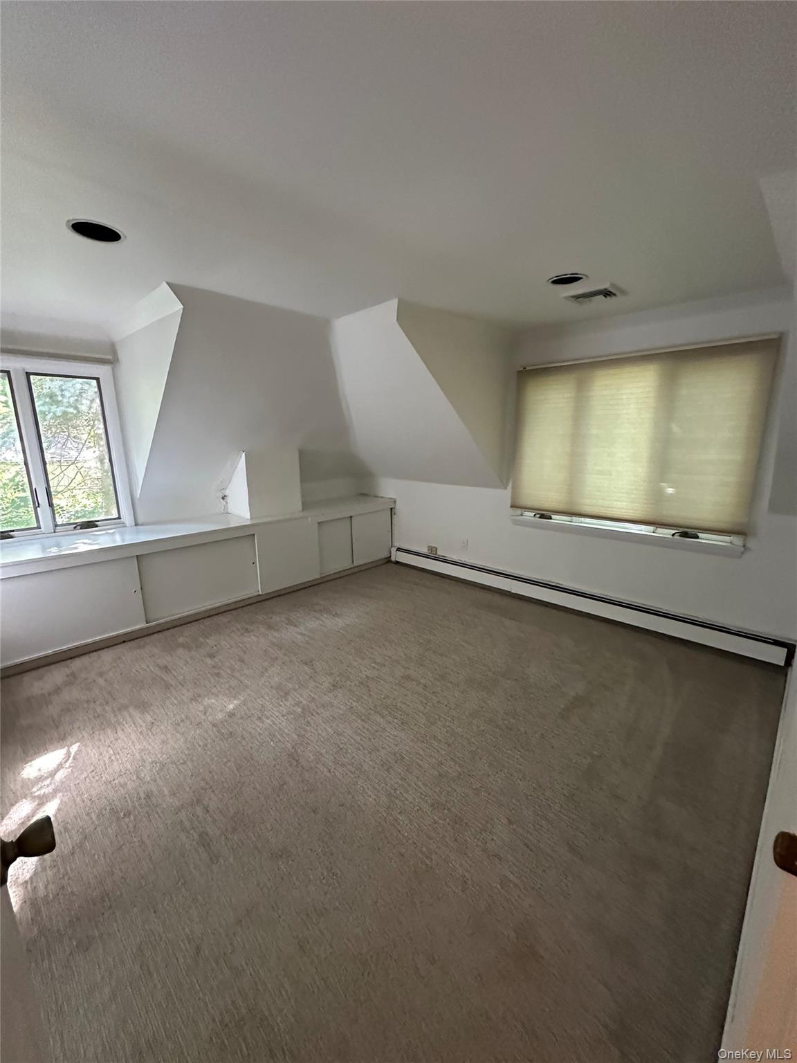 5 Beverly Road, Port Washington, NY 11050