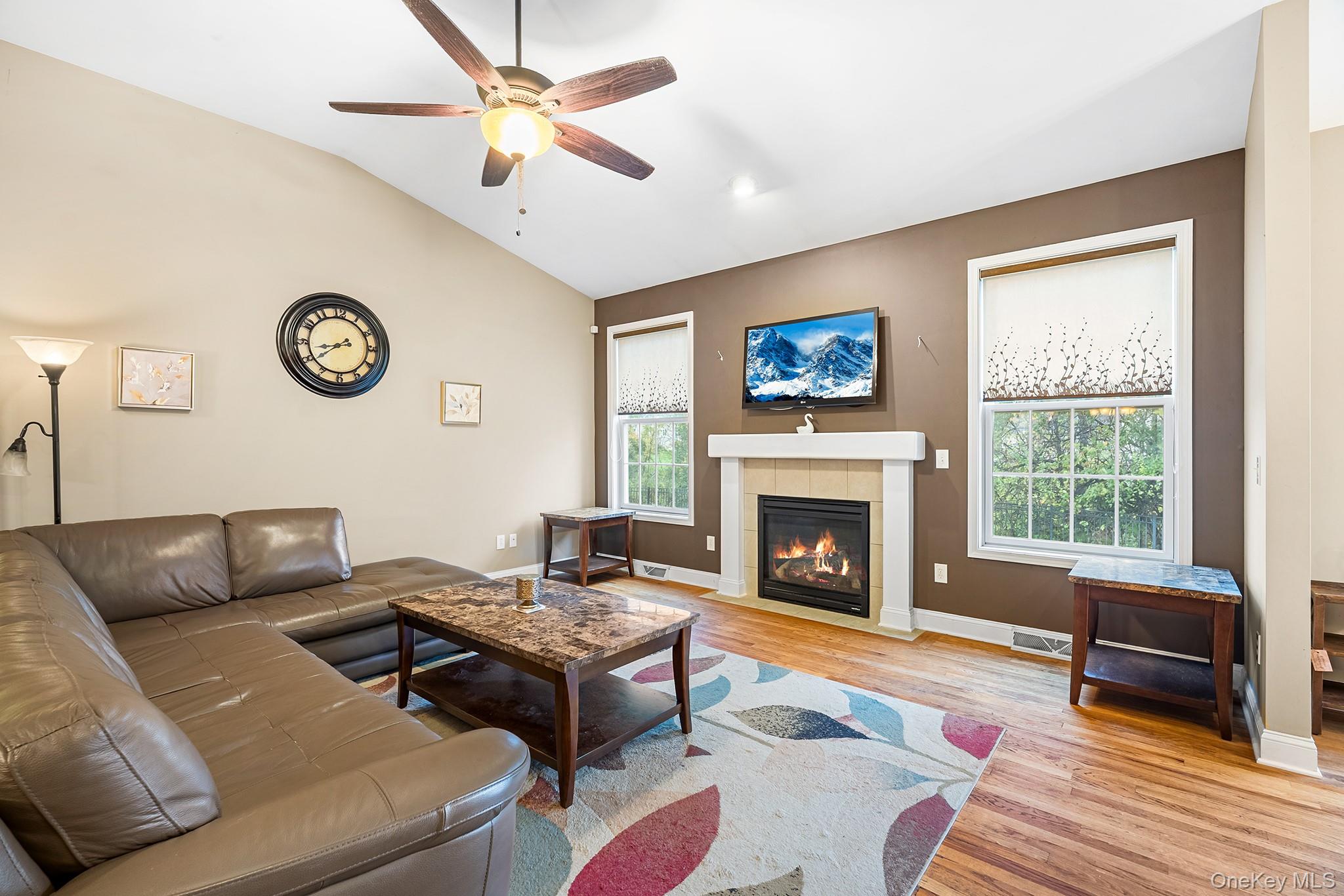 5 Matthews Court, Colonie, NY 12047