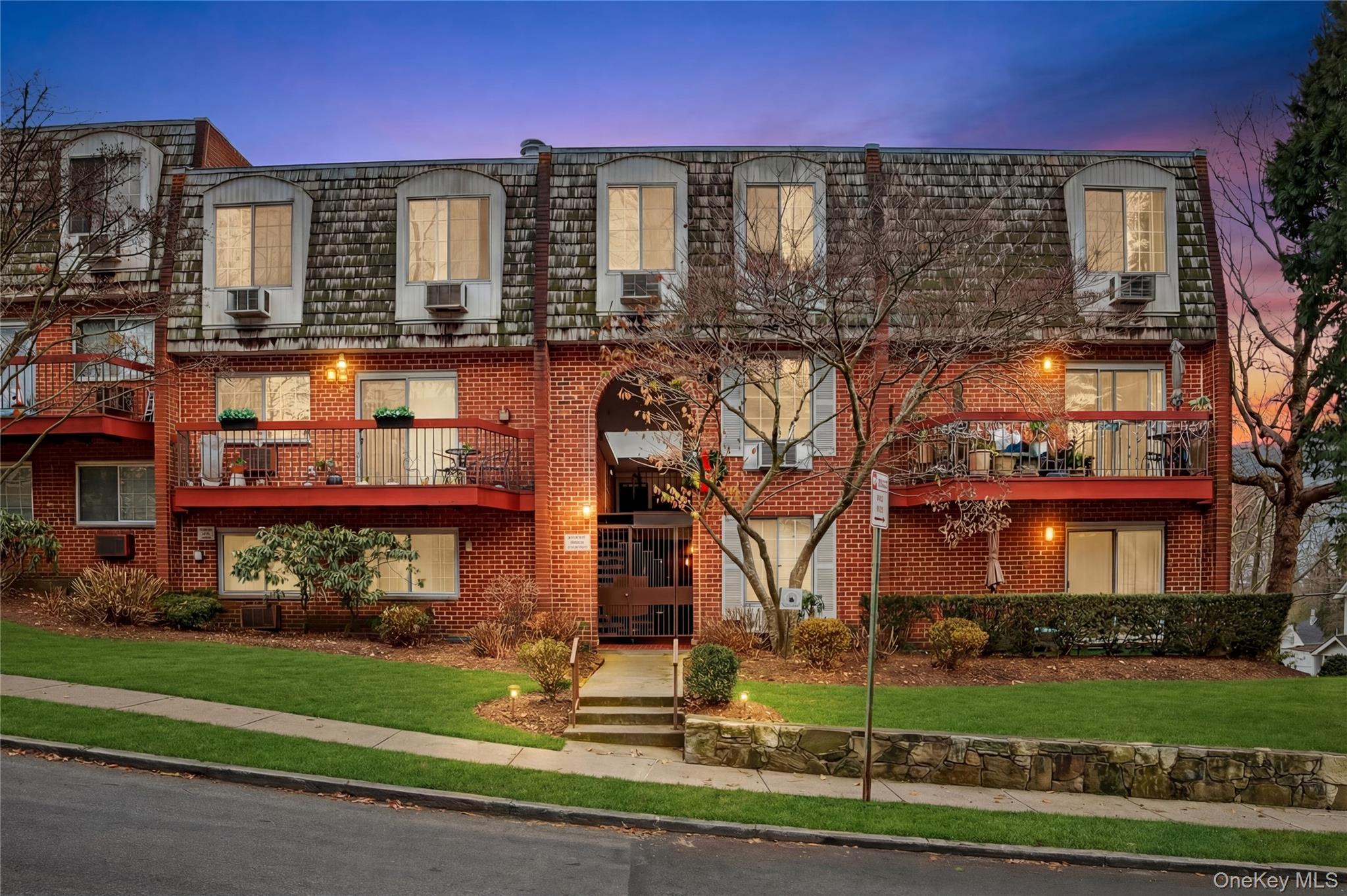 55 N Broadway # 3-22, White Plains, NY 10601