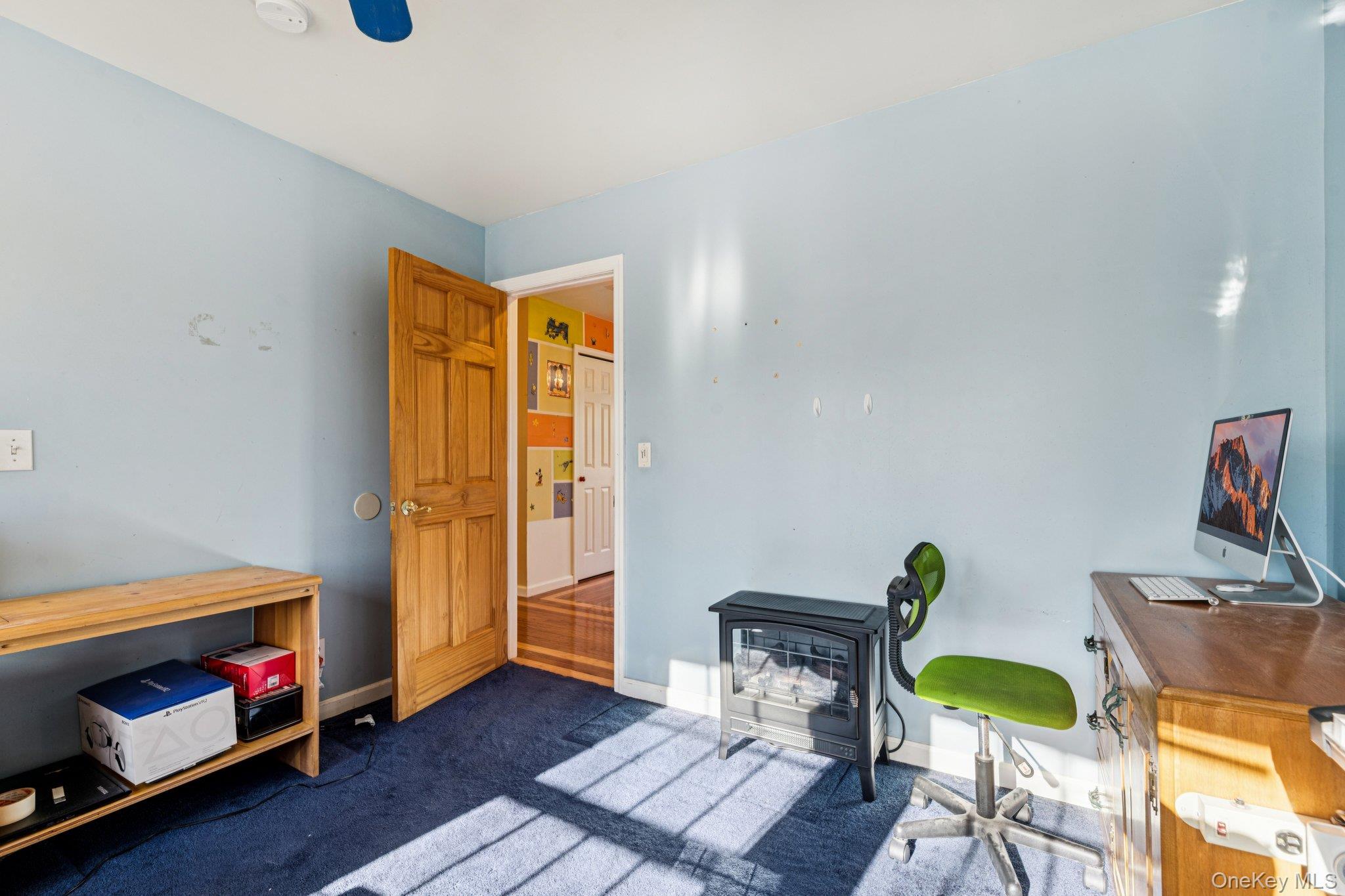 10 W Sanders Street, Greenlawn, NY 11740