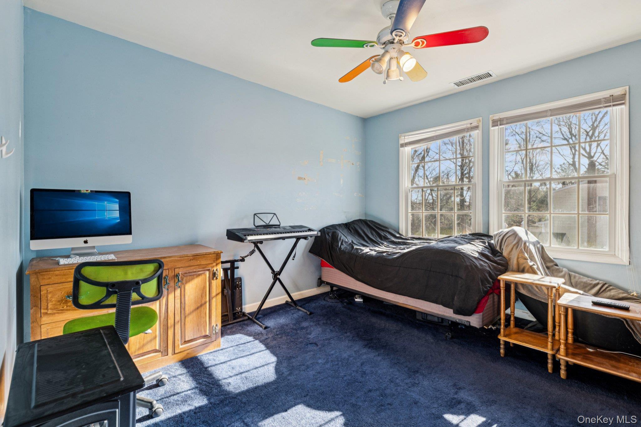 10 W Sanders Street, Greenlawn, NY 11740