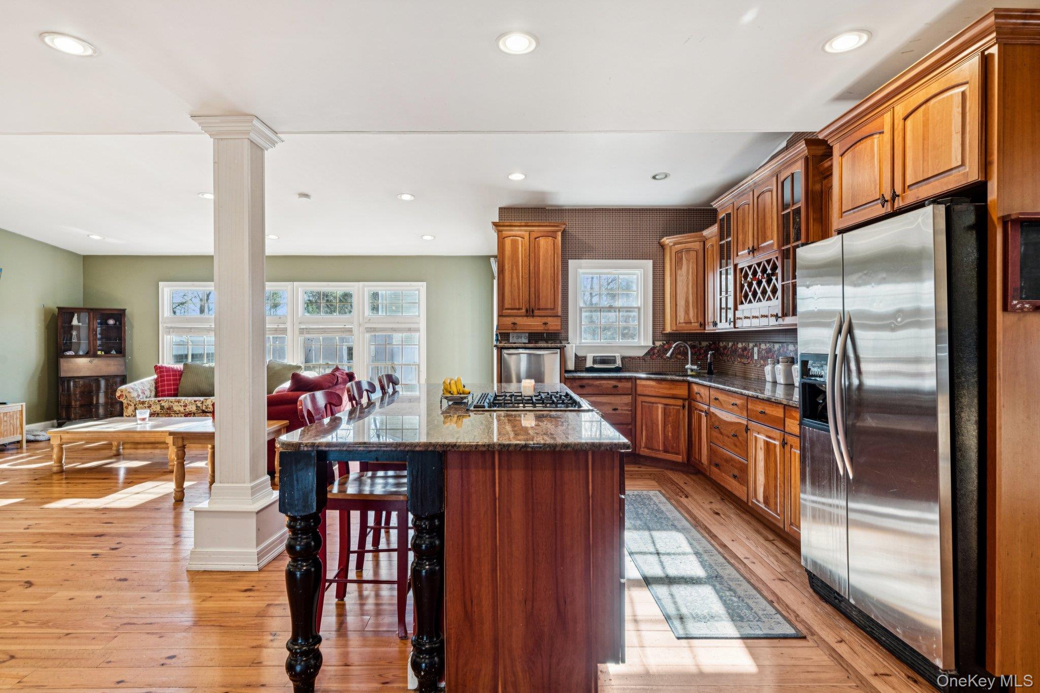 10 W Sanders Street, Greenlawn, NY 11740