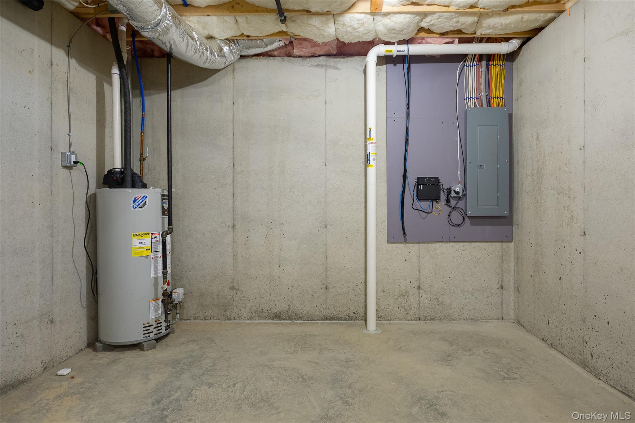 30 Kensington Lane, Poughkeepsie, NY 12603