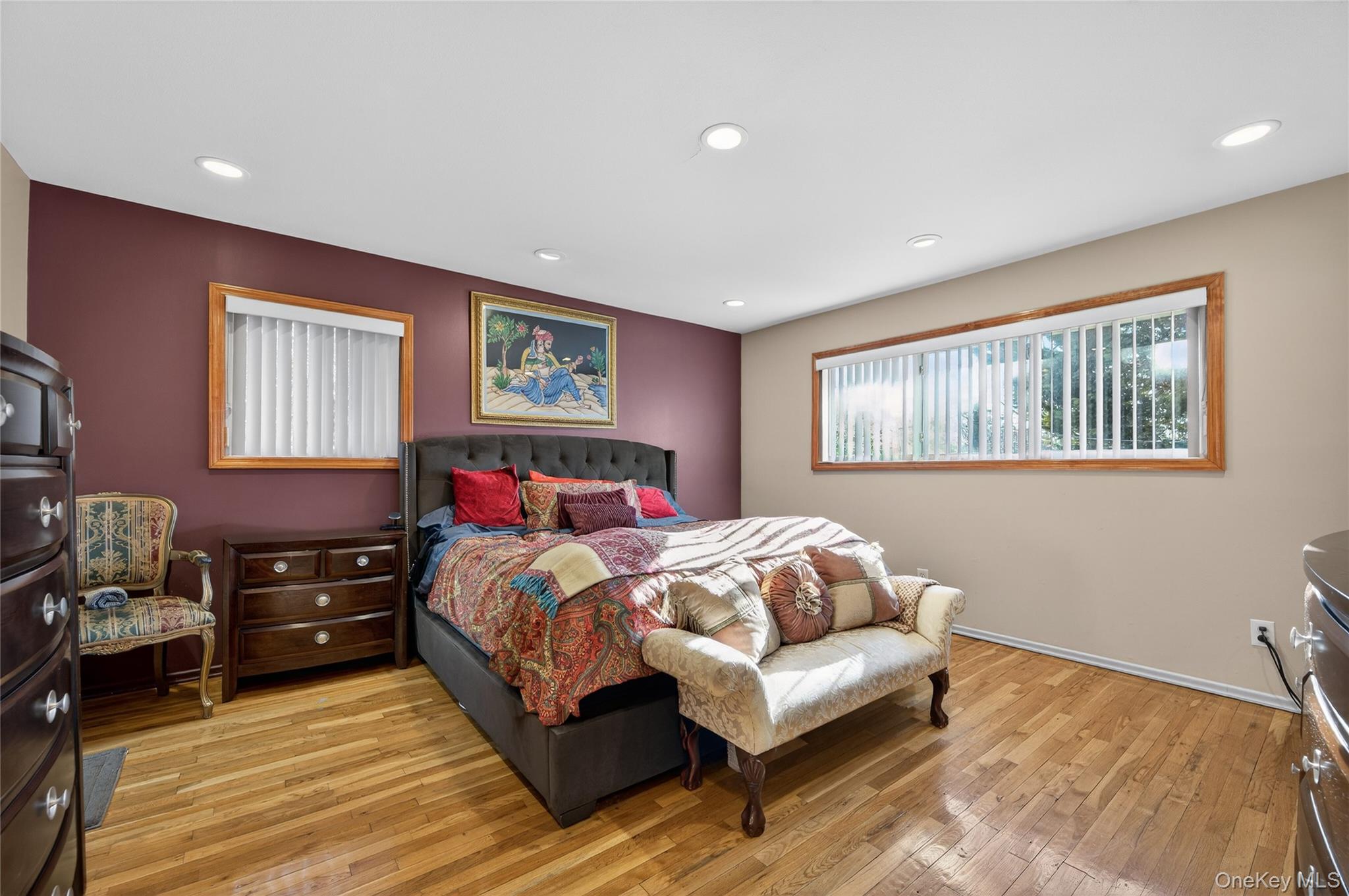 1 Peppermill Road, Roslyn, NY 11576