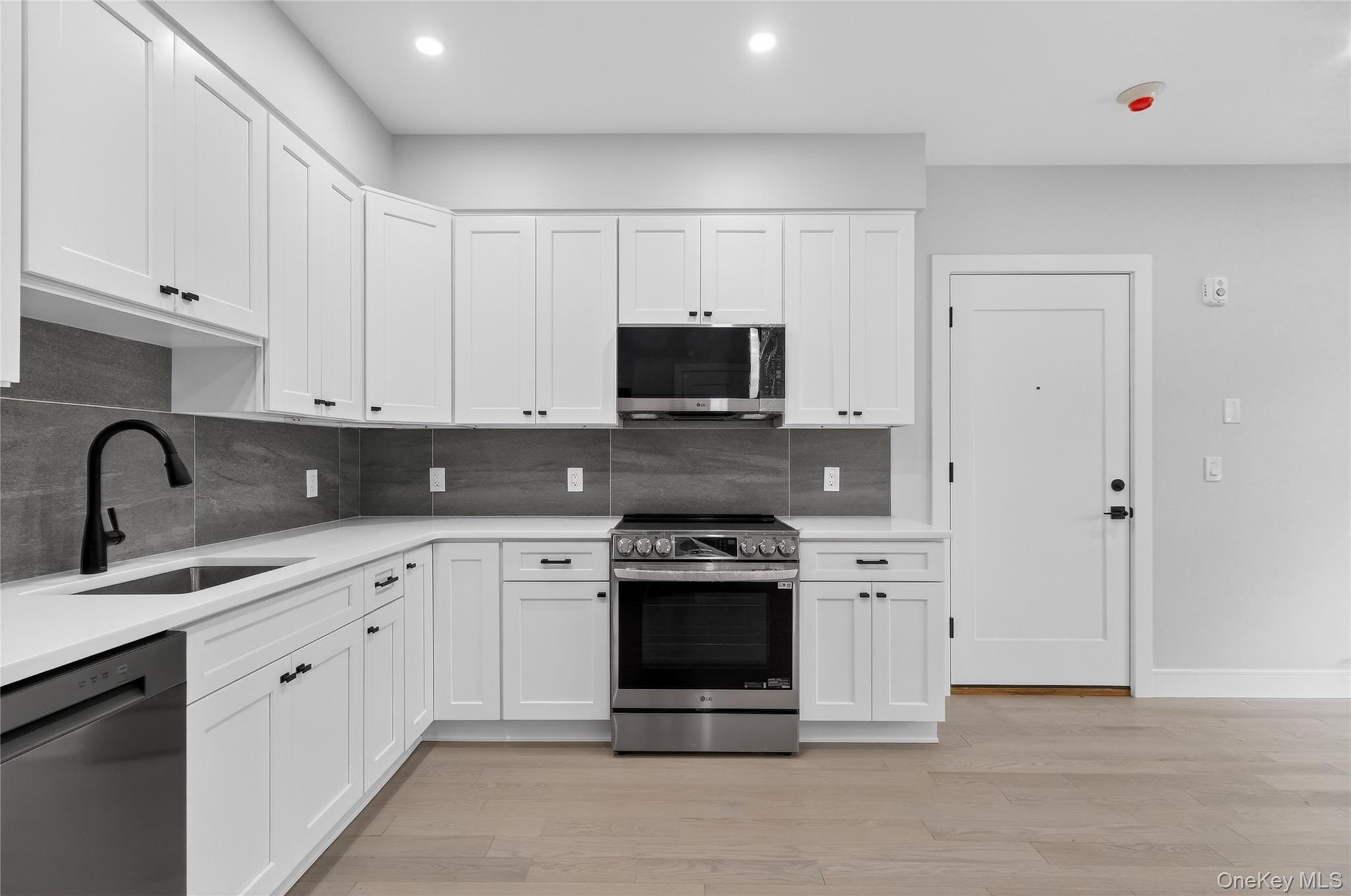 10 Market # G, Wappingers Falls, NY 12590