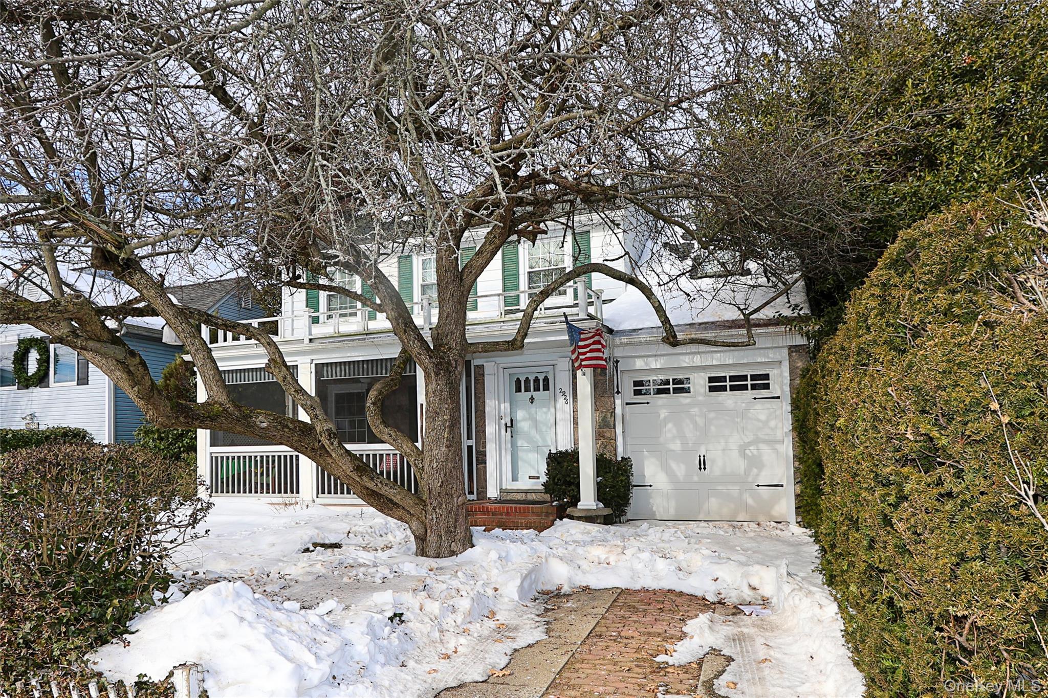 2926 Davis Street, Oceanside, NY 11572